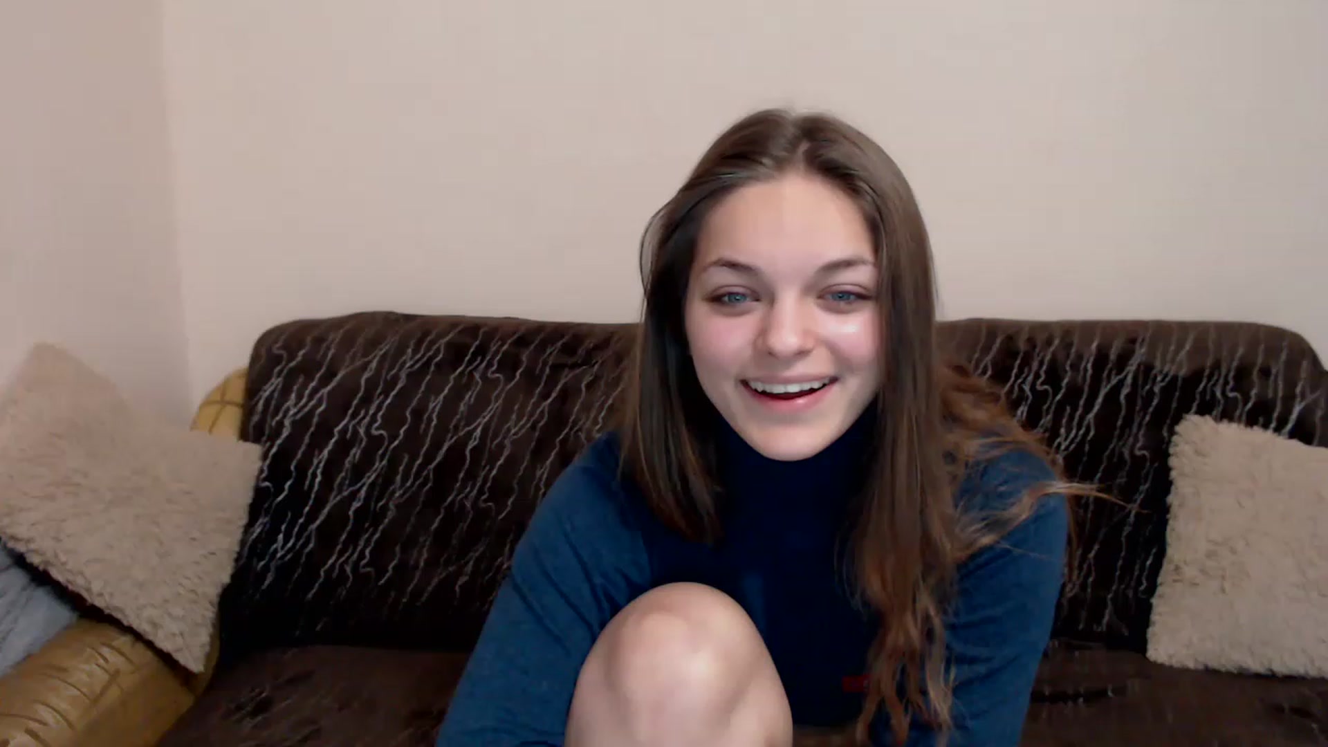 Gallery image thumbnail from Chaynea's myfreecams stream on, 12/25/2022, 08:15 image 13 of 20