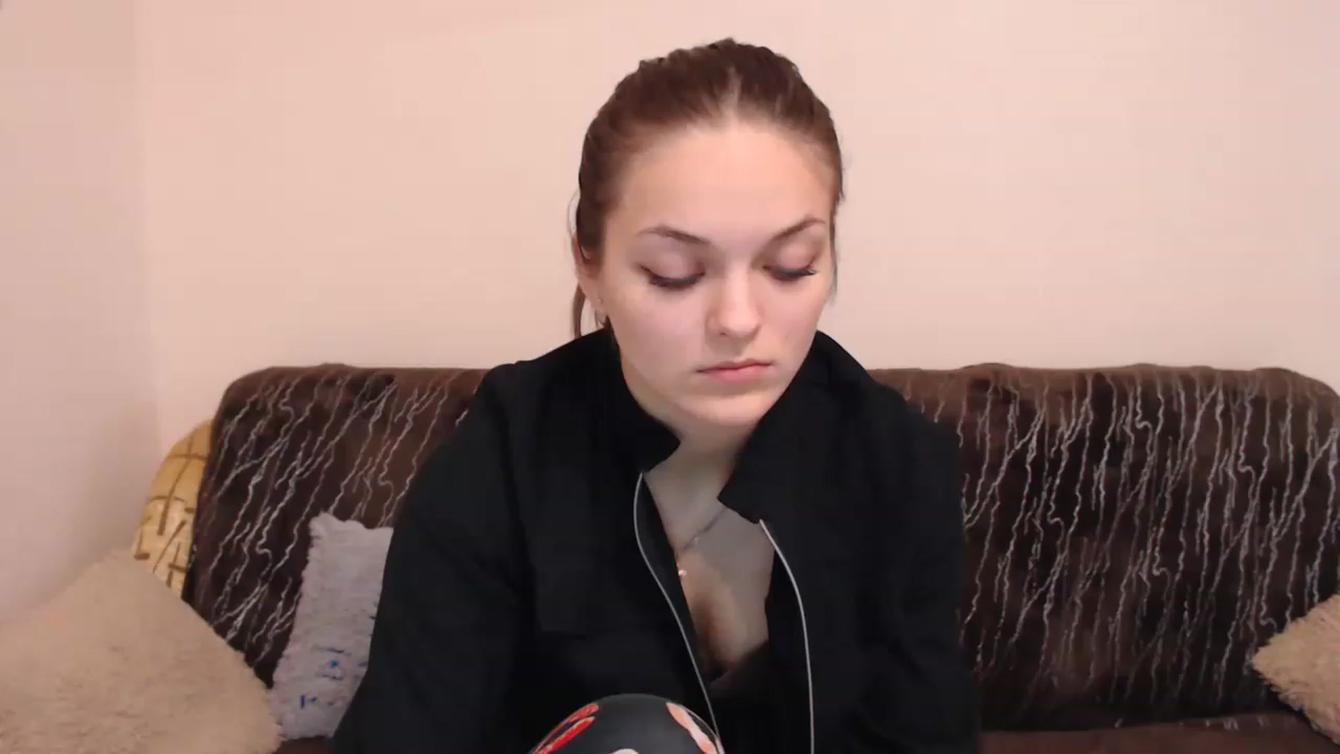 Gallery image thumbnail from Chaynea's myfreecams stream on, 12/28/2022, 11:53 image 7 of 20