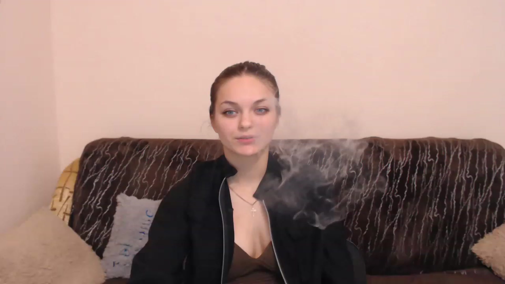 Gallery image thumbnail from Chaynea's myfreecams stream on, 12/28/2022, 11:53 image 19 of 20