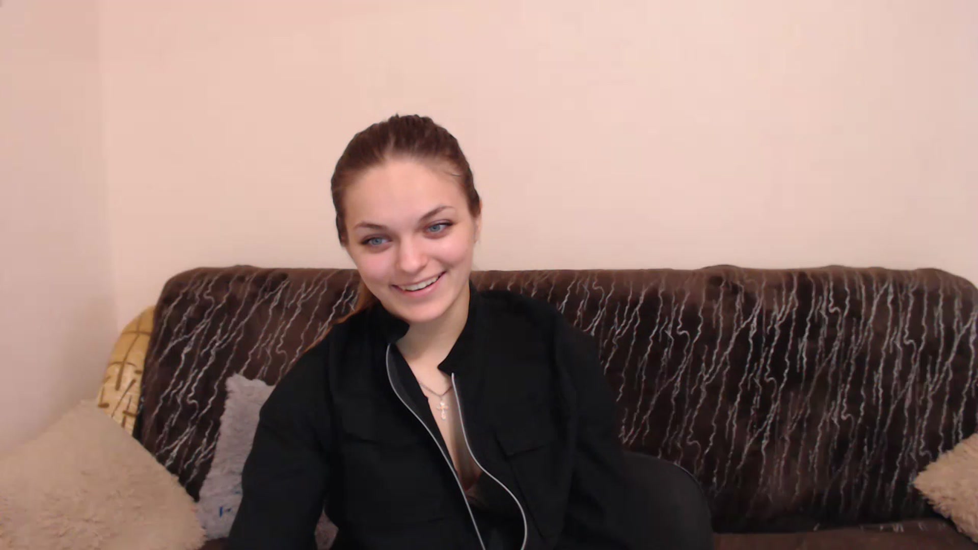 Gallery image thumbnail from Chaynea's myfreecams stream on, 12/28/2022, 11:53 image 13 of 20