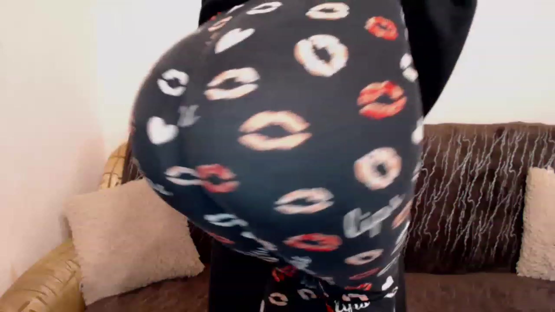 Gallery image thumbnail from Chaynea's myfreecams stream on, 12/30/2022, 09:47 image 10 of 20