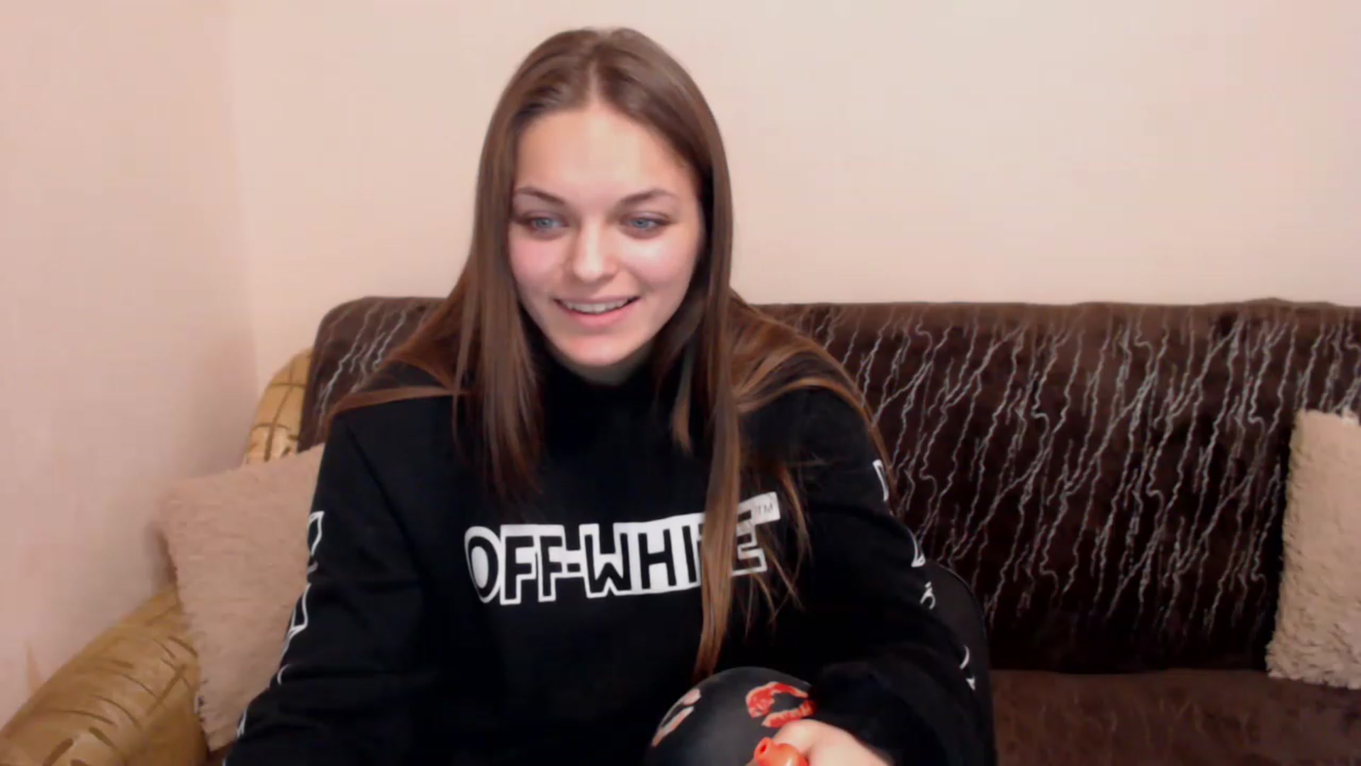 Gallery image thumbnail from Chaynea's myfreecams stream on, 12/30/2022, 09:47 image 11 of 20