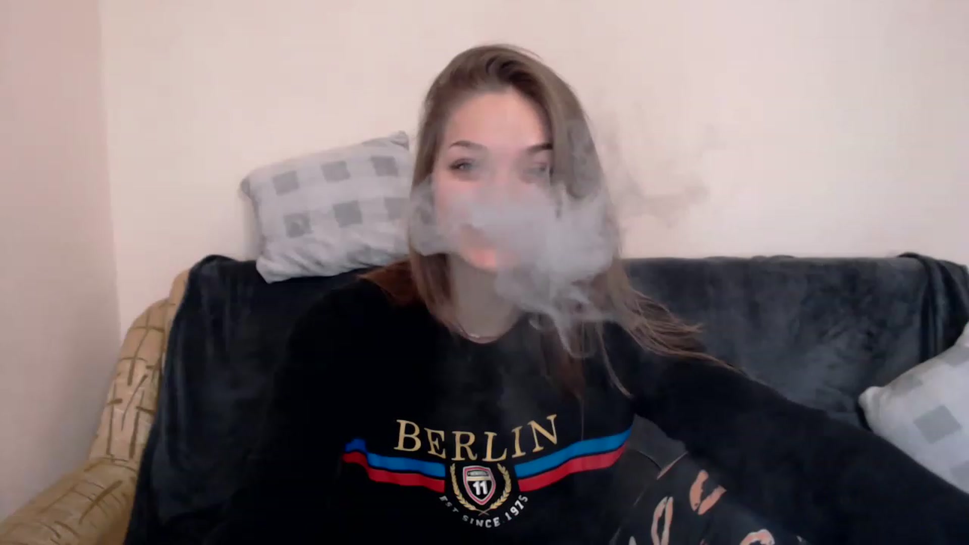 Gallery image thumbnail from Chaynea's myfreecams stream on, 01/04/2023, 08:34 image 19 of 20