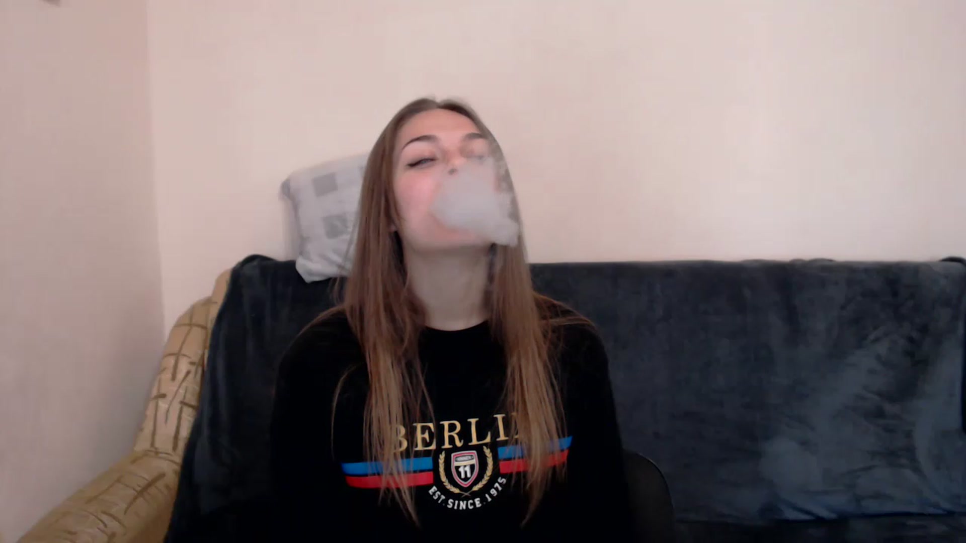 Gallery image thumbnail from Chaynea's myfreecams stream on, 01/04/2023, 10:08 image 6 of 20