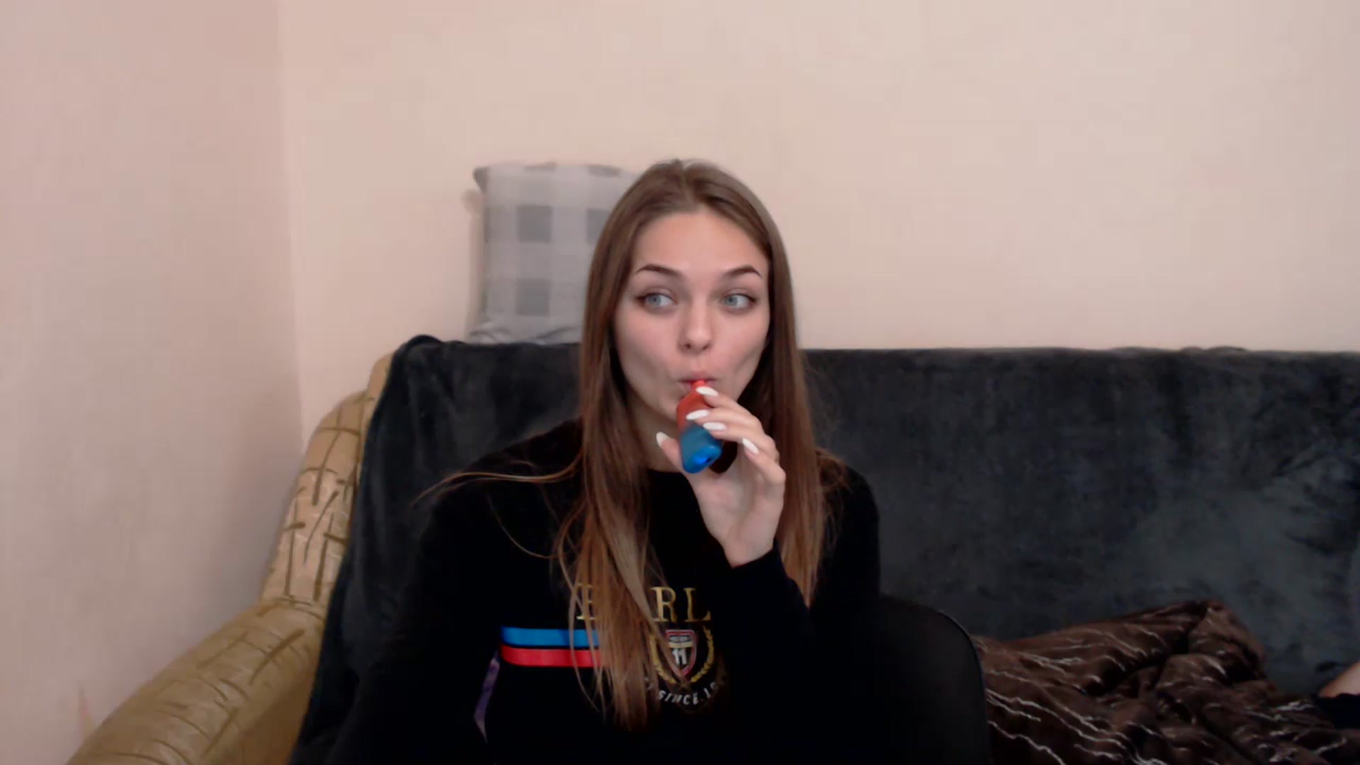 Gallery image thumbnail from Chaynea's myfreecams stream on, 01/04/2023, 12:33 image 10 of 20