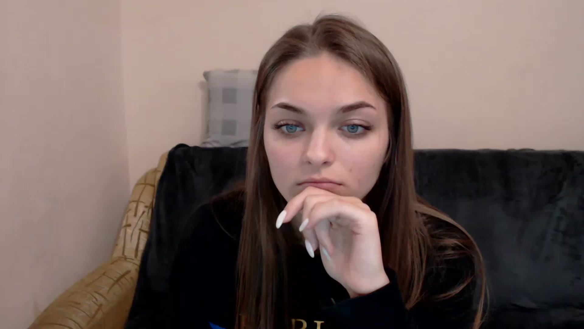 Gallery image thumbnail from Chaynea's myfreecams stream on, 01/04/2023, 12:33 image 18 of 20