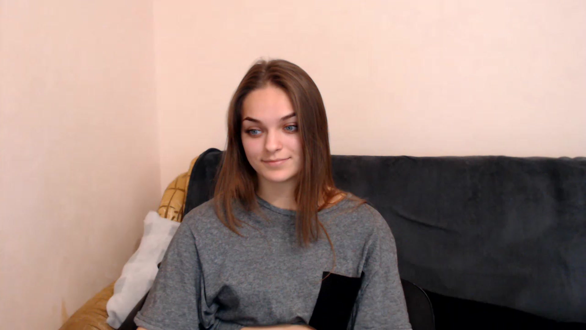 Gallery image thumbnail from Chaynea's myfreecams stream on, 01/05/2023, 10:36 image 7 of 20