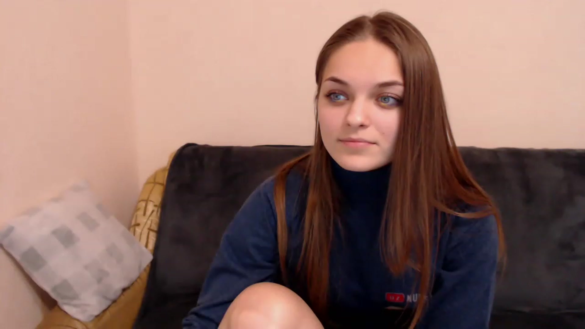 Gallery image thumbnail from Chaynea's myfreecams stream on, 01/06/2023, 13:02 image 14 of 20
