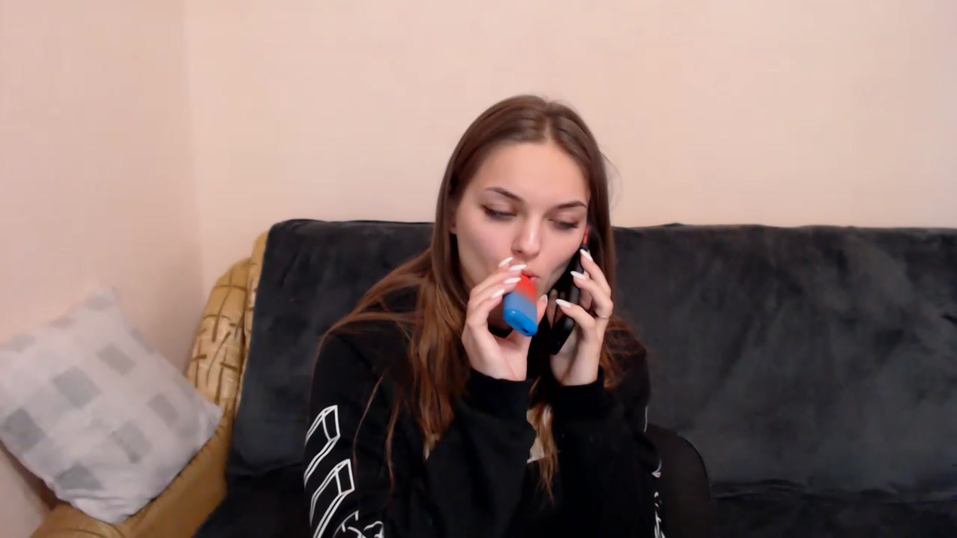 Gallery image thumbnail from Chaynea's myfreecams stream on, 01/07/2023, 12:02 image 13 of 20