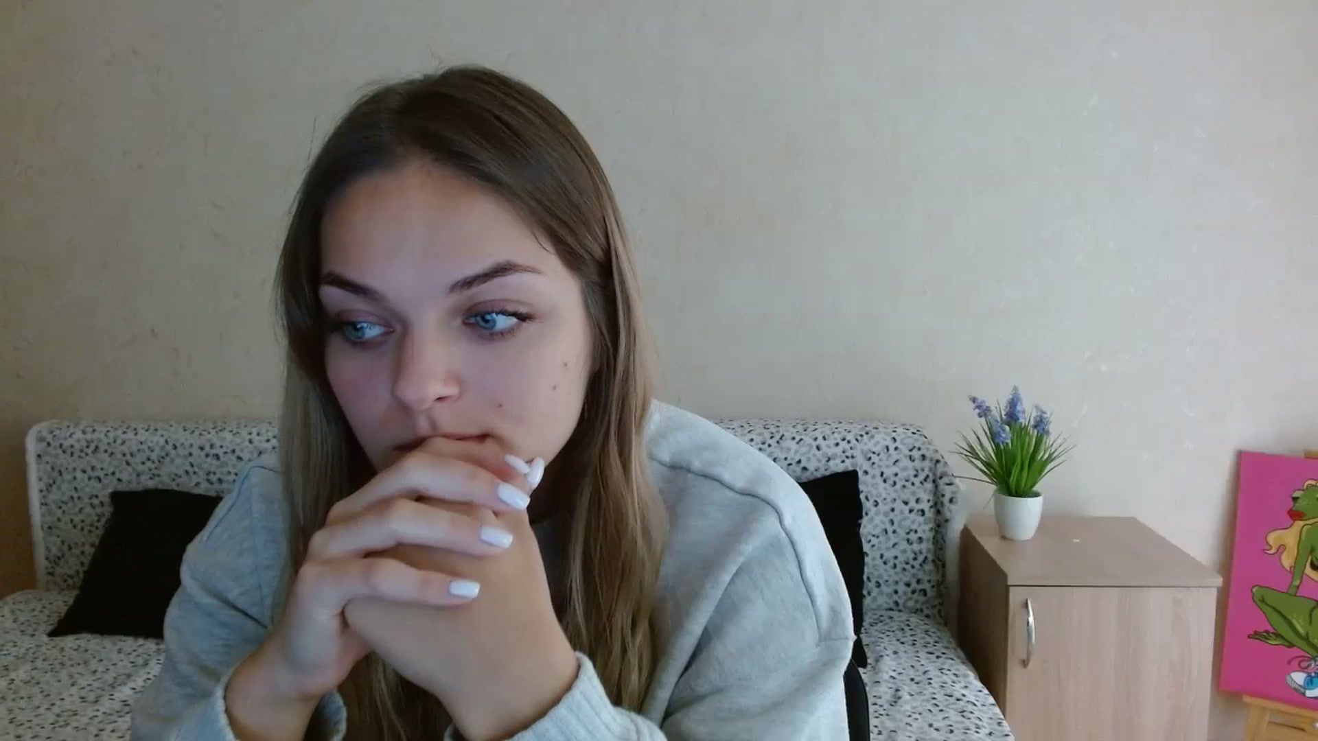 Gallery image thumbnail from Chaynea's myfreecams stream on, 10/21/2024, 09:31 image 8 of 20