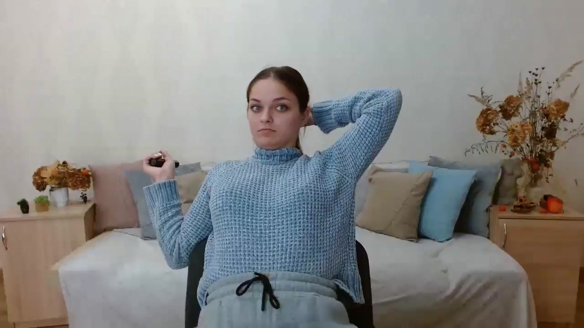 Gallery image thumbnail from Chaynea's myfreecams stream on, 11/11/2024, 12:17 image 10 of 20