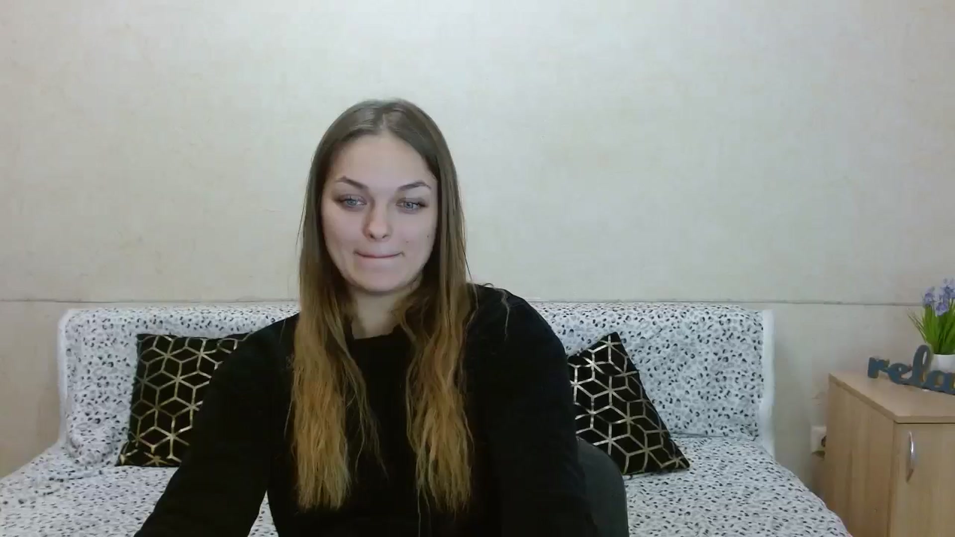 Gallery image thumbnail from Chaynea's myfreecams stream on, 11/13/2025, 12:11 image 11 of 20