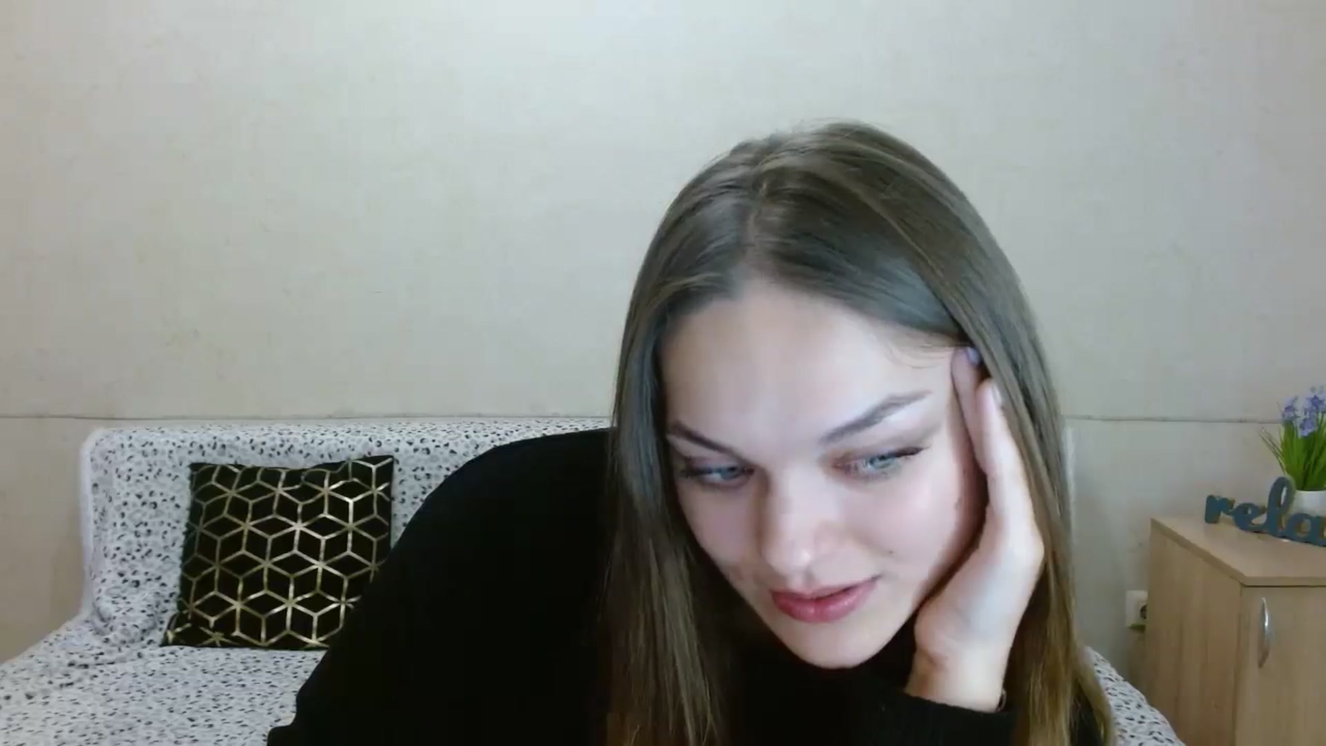 Gallery image thumbnail from Chaynea's myfreecams stream on, 11/13/2025, 12:11 image 12 of 20