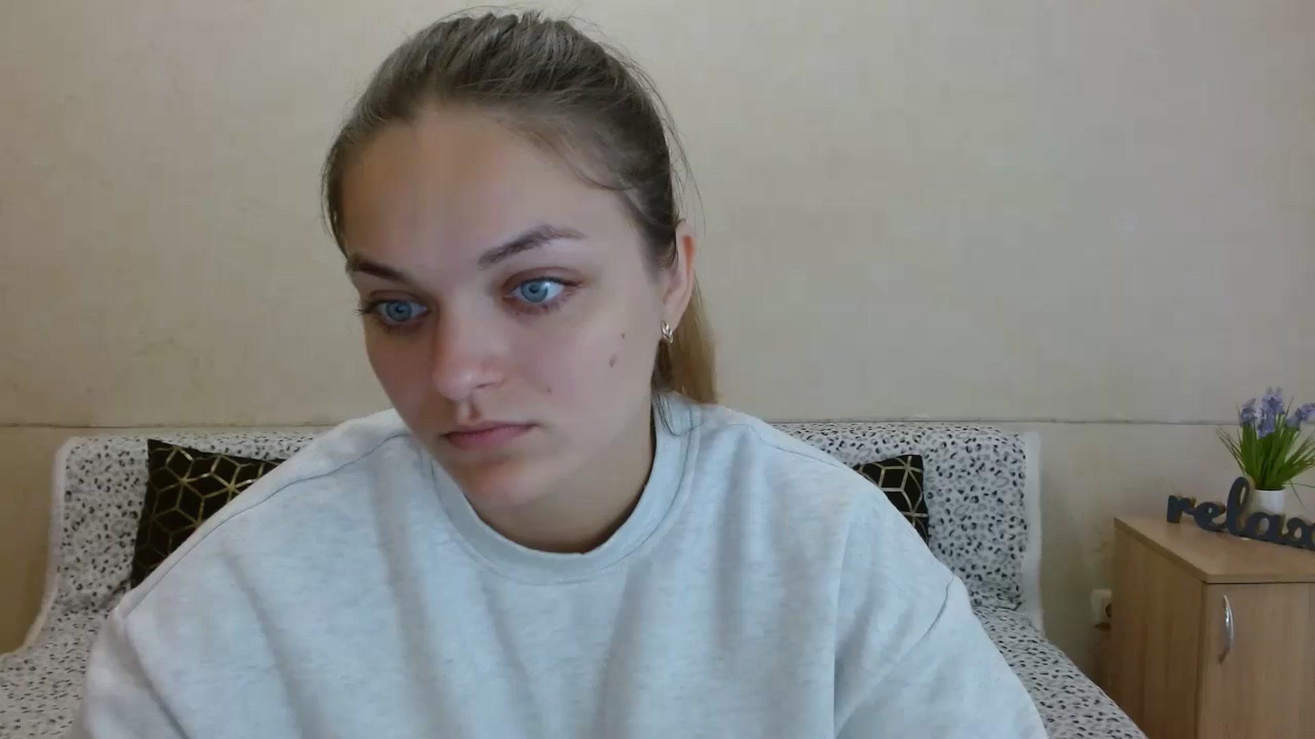 Gallery image thumbnail from Chaynea's myfreecams stream on, 11/15/2025, 11:57 image 16 of 20