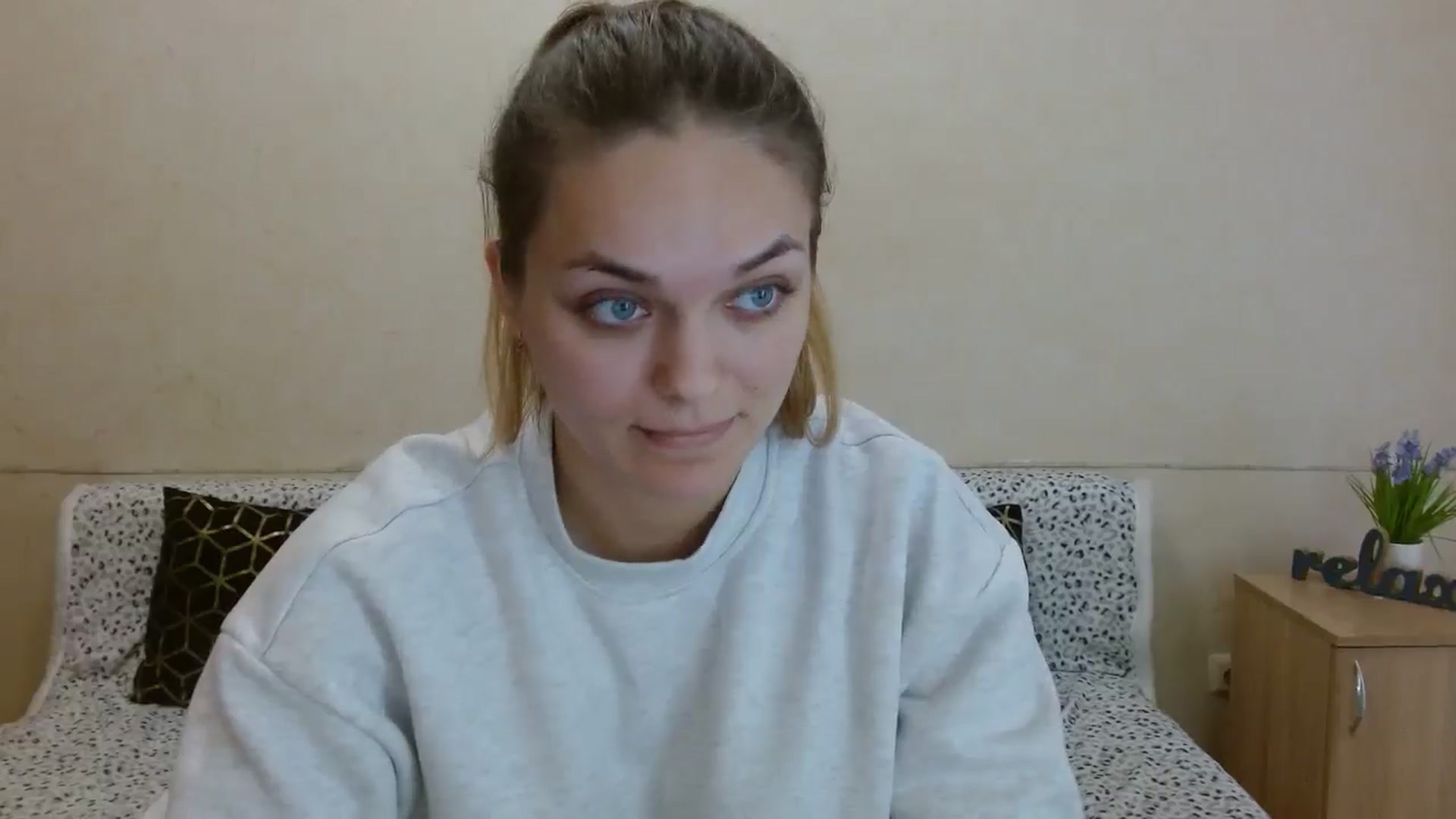 Gallery image thumbnail from Chaynea's myfreecams stream on, 11/15/2025, 11:57 image 2 of 20
