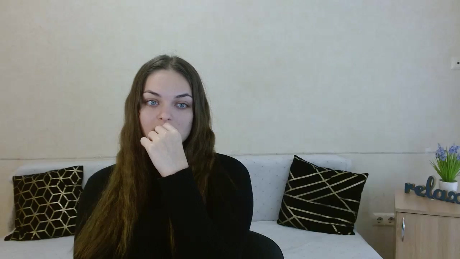 Gallery image thumbnail from Chaynea's myfreecams stream on, 12/18/2025, 11:29 image 5 of 20
