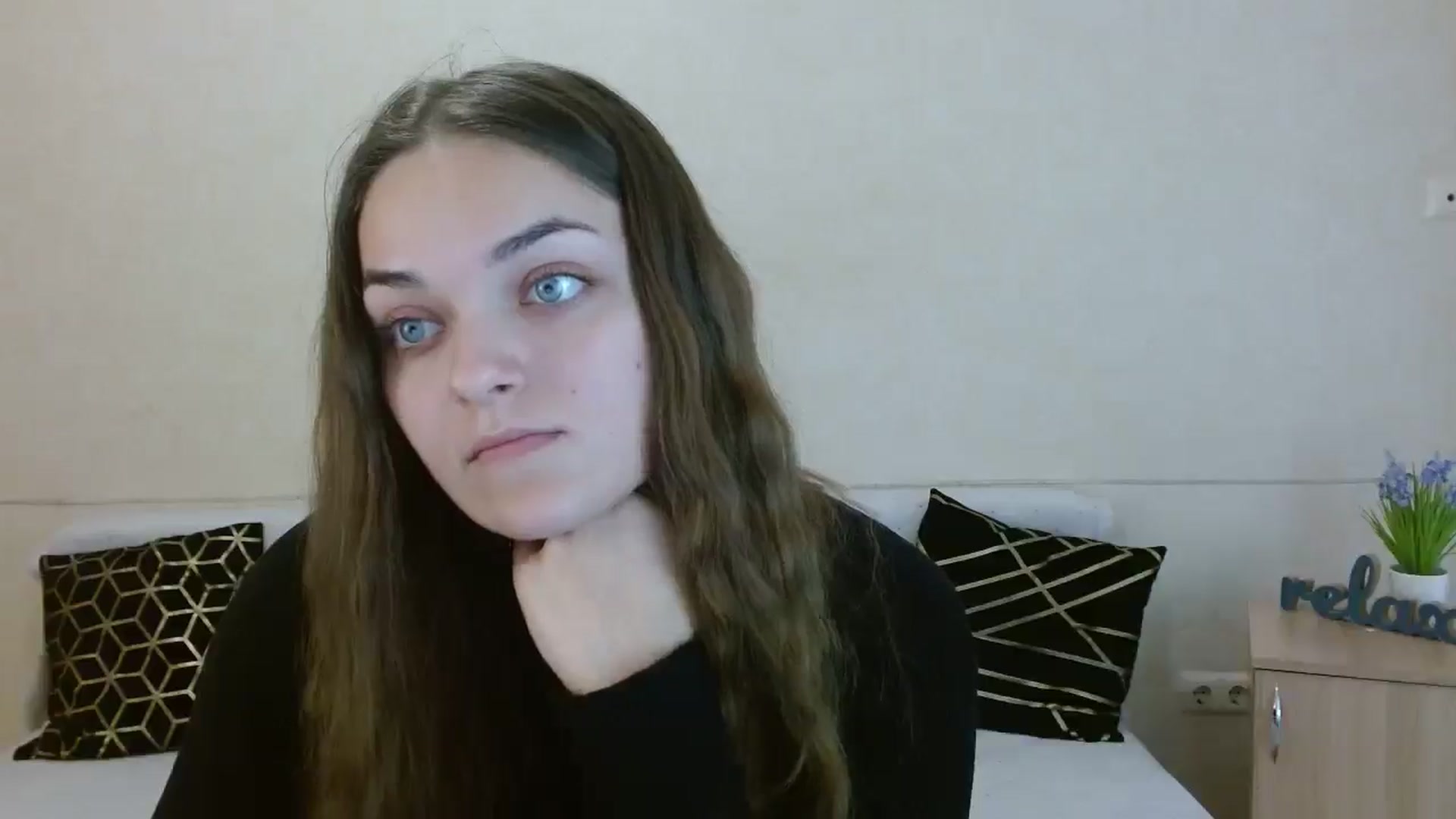 Gallery image thumbnail from Chaynea's myfreecams stream on, 12/18/2025, 11:29 image 14 of 20