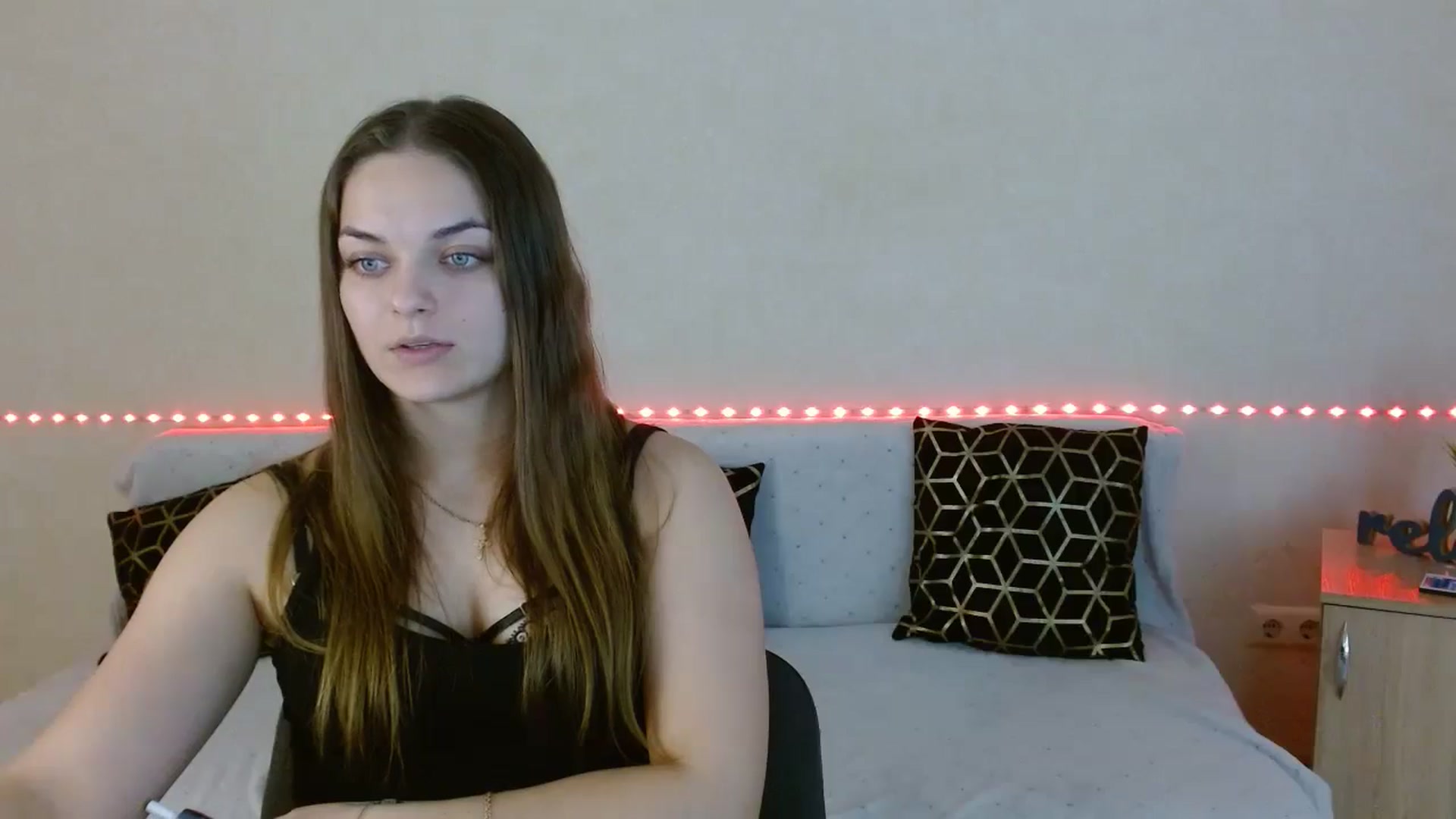Gallery image thumbnail from Chaynea's myfreecams stream on, 12/21/2025, 11:42 image 3 of 20
