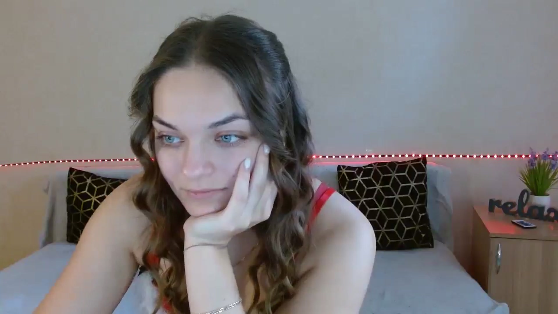 Gallery image thumbnail from Chaynea's myfreecams stream on, 12/25/2025, 09:33 image 16 of 20