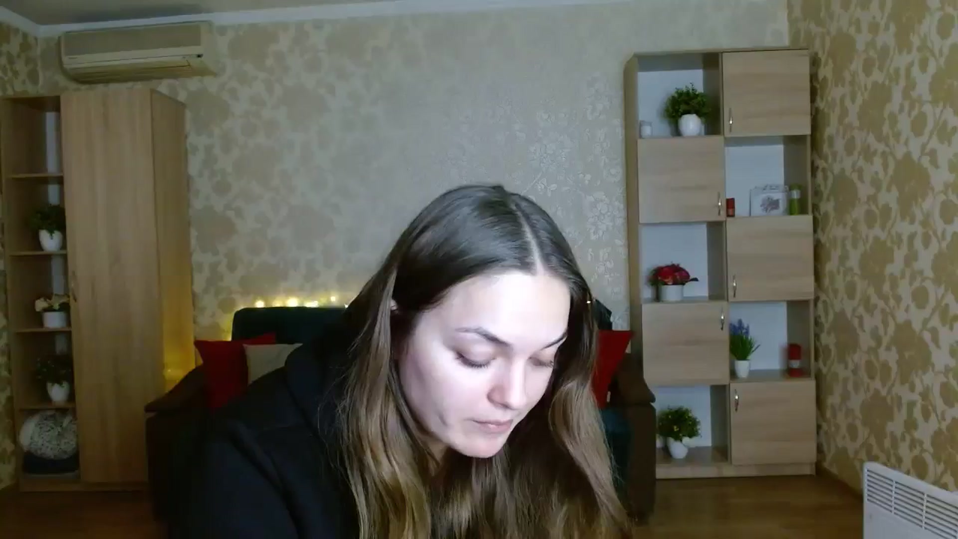 Gallery image thumbnail from Chaynea's myfreecams stream on, 12/26/2025, 10:39 image 5 of 20