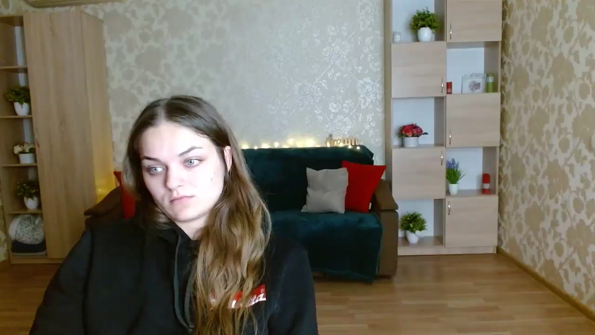 Gallery image thumbnail from Chaynea's myfreecams stream on, 12/26/2025, 14:48 image 16 of 20