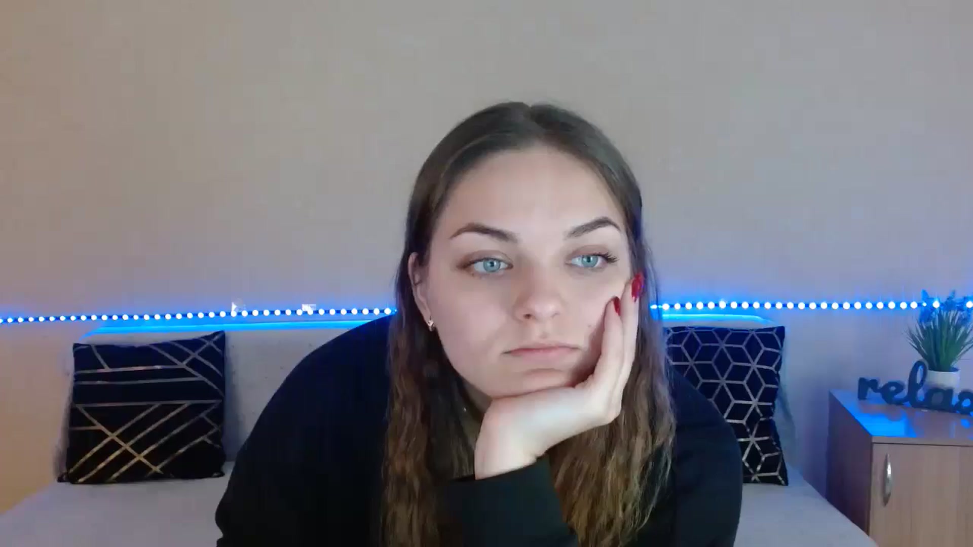 Gallery image thumbnail from Chaynea's myfreecams stream on, 12/30/2025, 11:15 image 5 of 20
