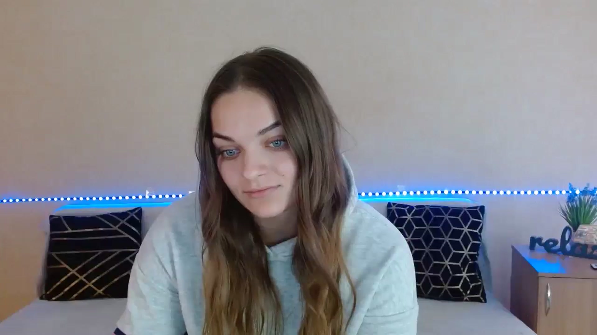 Gallery image thumbnail from Chaynea's myfreecams stream on, 01/01/2026, 10:33 image 7 of 20
