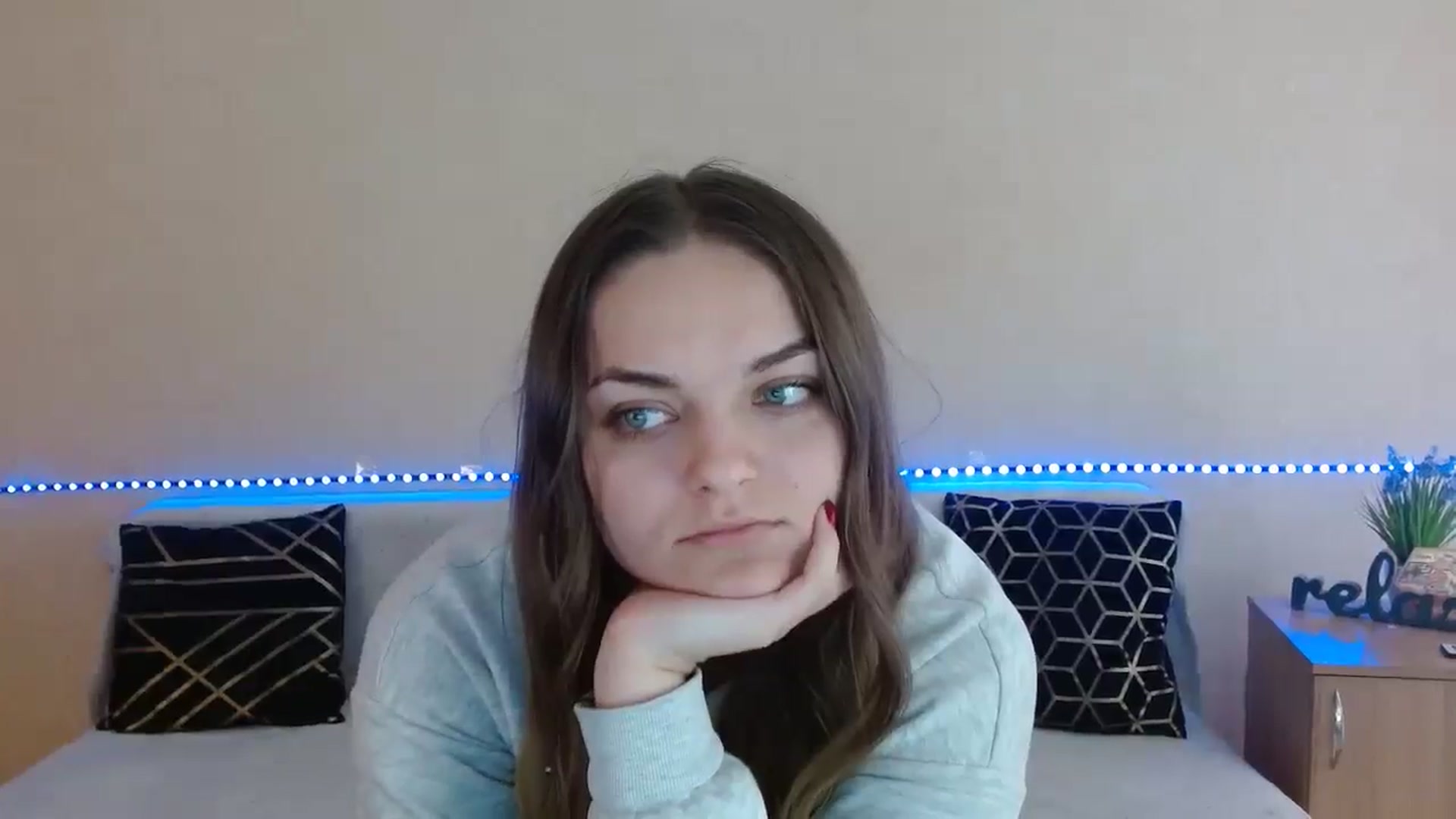 Gallery image thumbnail from Chaynea's myfreecams stream on, 01/01/2026, 10:33 image 13 of 20
