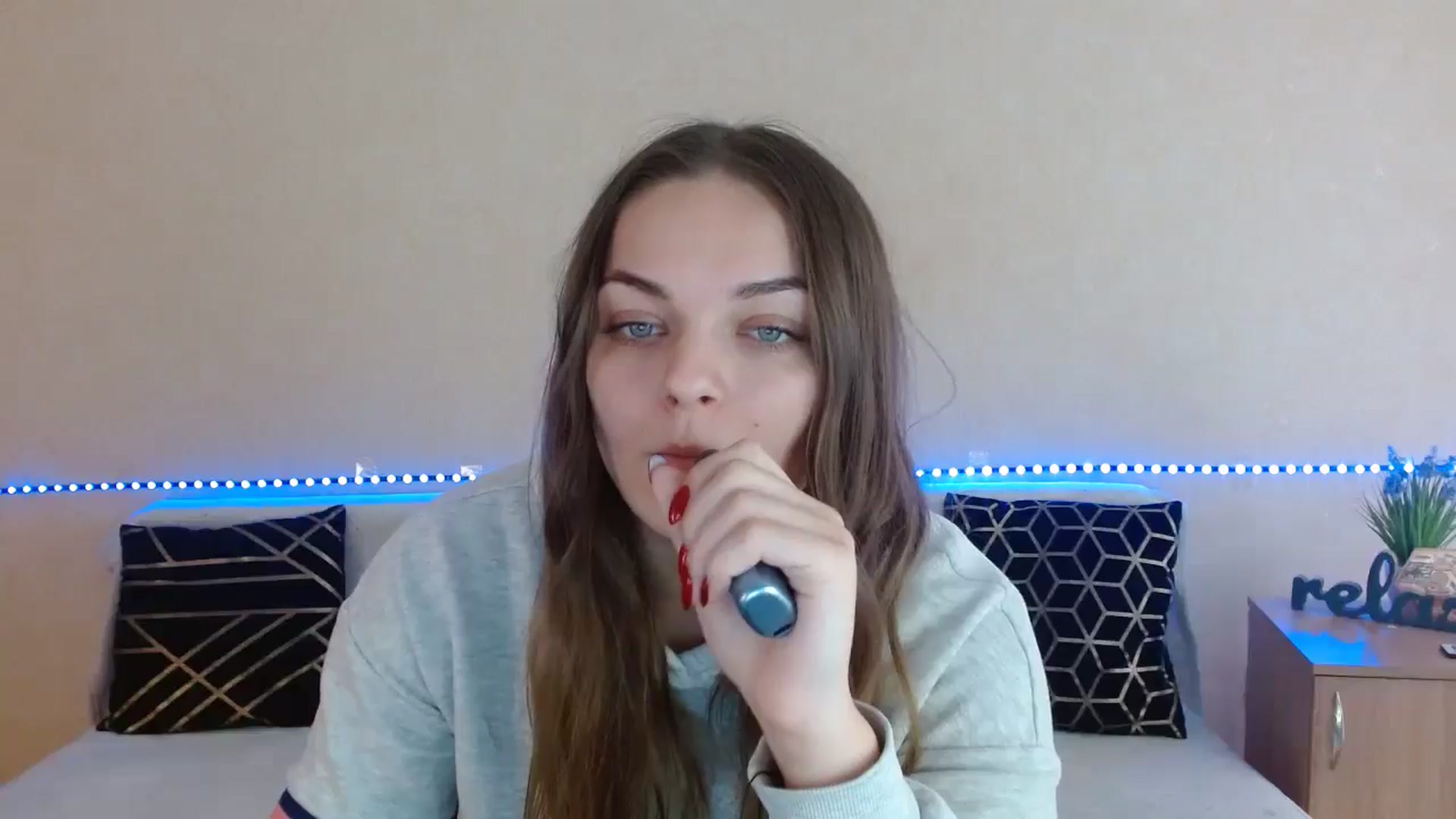 Gallery image thumbnail from Chaynea's myfreecams stream on, 01/01/2026, 10:33 image 11 of 20