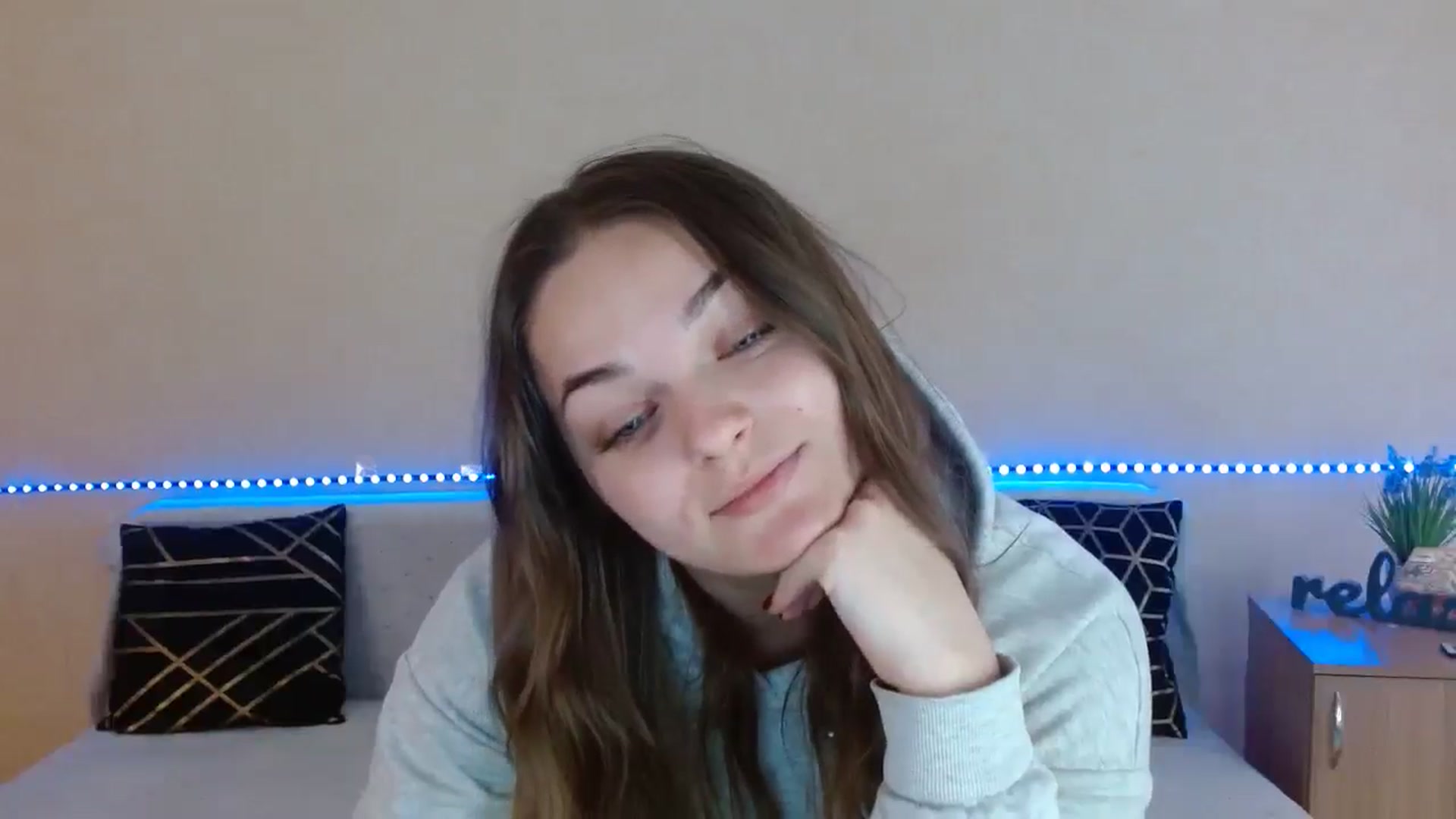 Gallery image thumbnail from Chaynea's myfreecams stream on, 01/01/2026, 10:33 image 2 of 20