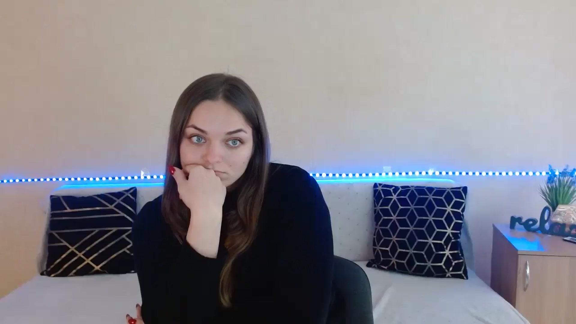 Gallery image thumbnail from Chaynea's myfreecams stream on, 01/02/2026, 11:18 image 17 of 20