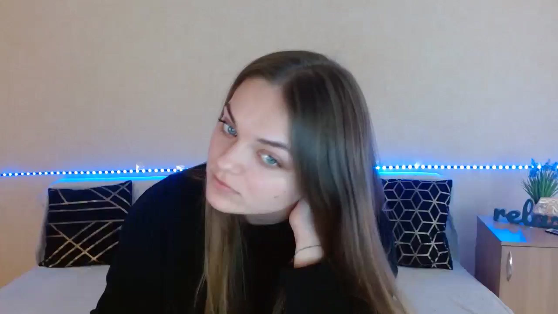 Gallery image thumbnail from Chaynea's myfreecams stream on, 01/02/2026, 11:18 image 9 of 20