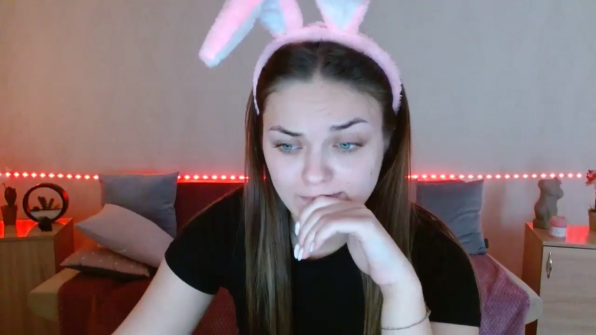 Gallery image thumbnail from Chaynea's myfreecams stream on, 03/15/2026, 12:06 image 7 of 20