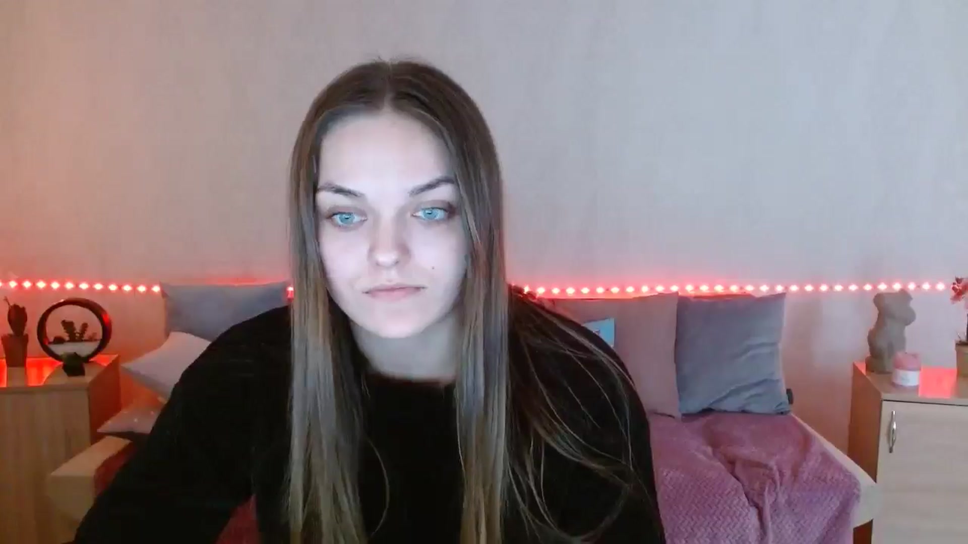 Gallery image thumbnail from Chaynea's myfreecams stream on, 03/15/2026, 12:06 image 20 of 20