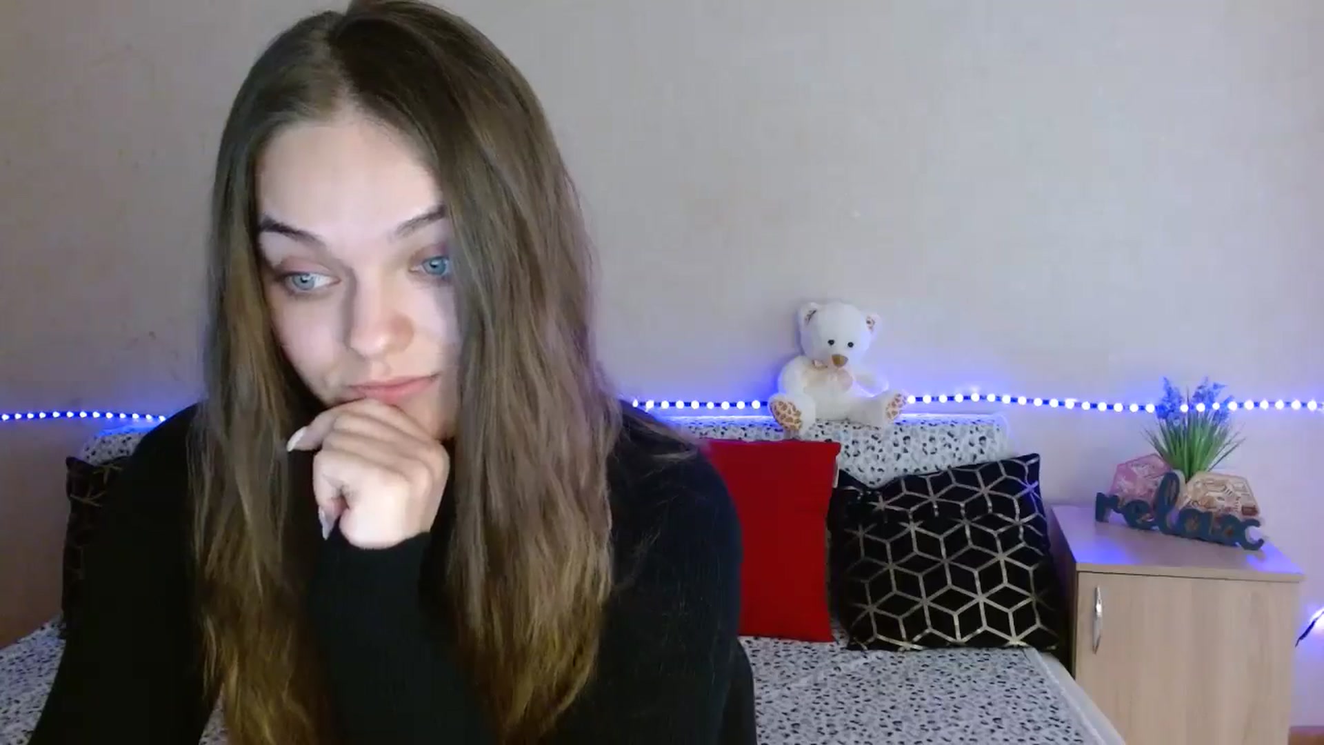 Gallery image thumbnail from Chaynea's myfreecams stream on, 03/30/2026, 10:37 image 15 of 20