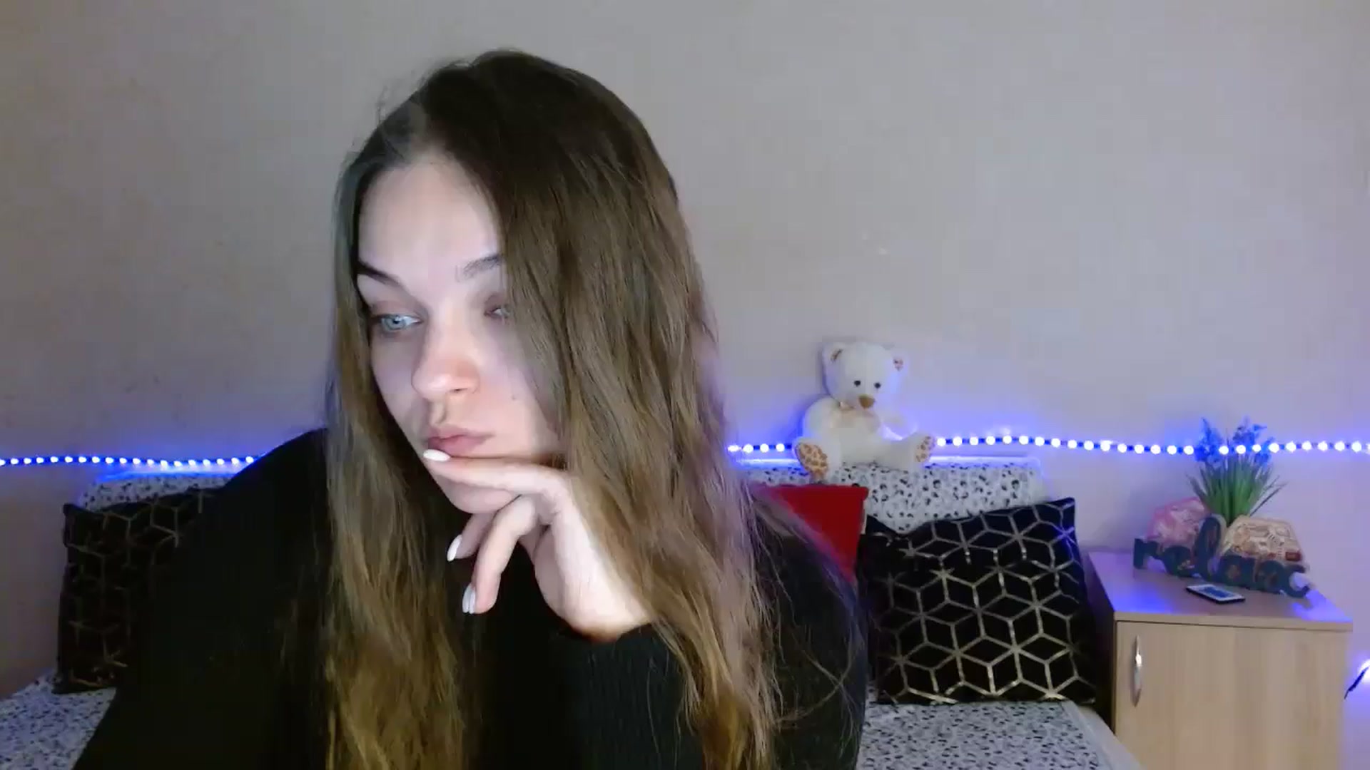 Gallery image thumbnail from Chaynea's myfreecams stream on, 03/30/2026, 10:37 image 7 of 20
