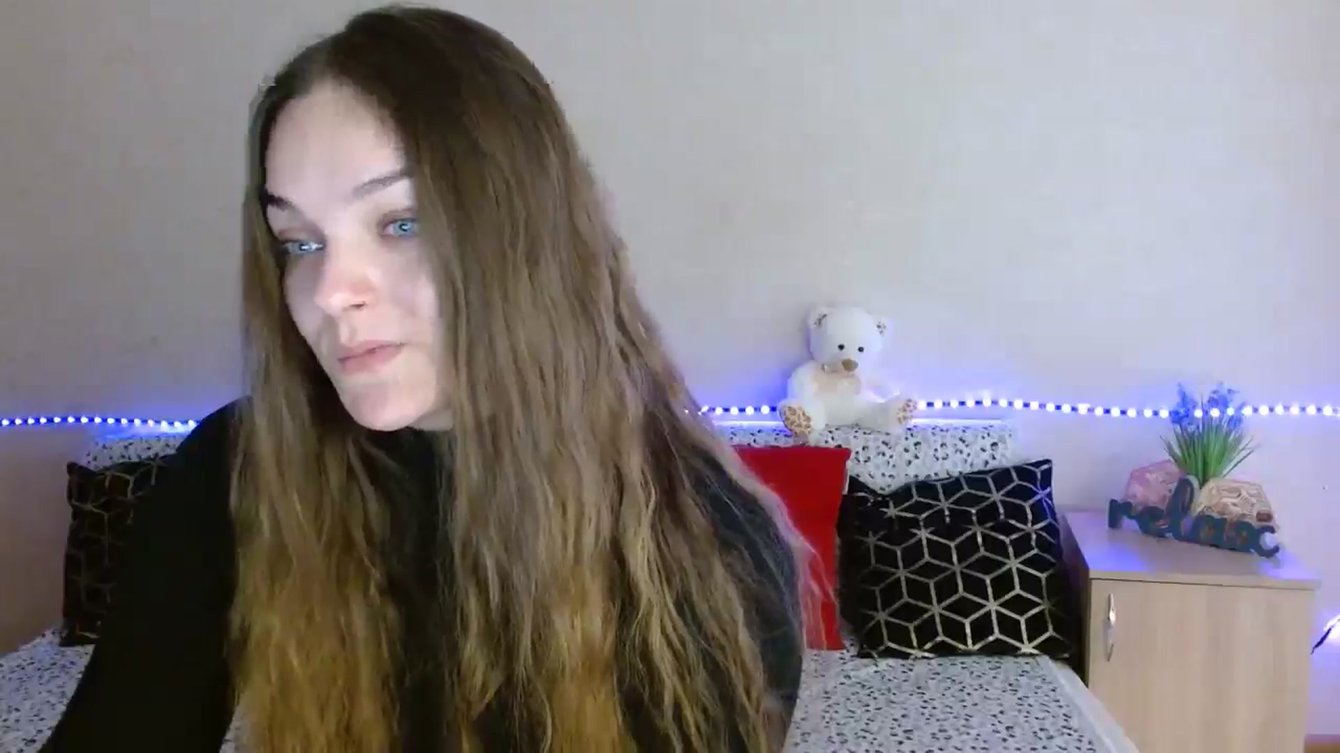 Gallery image thumbnail from Chaynea's myfreecams stream on, 03/30/2026, 10:37 image 17 of 20
