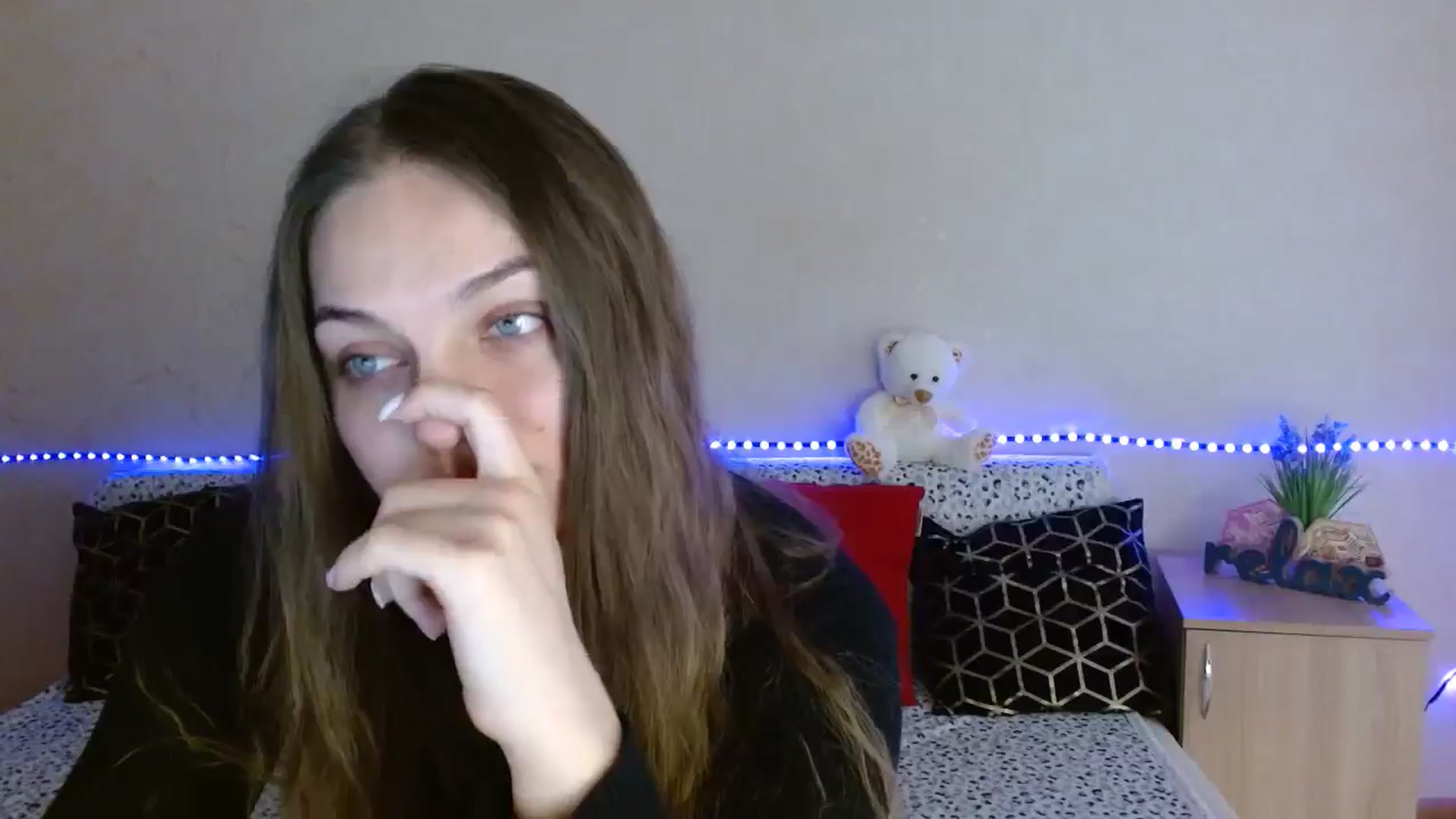Gallery image thumbnail from Chaynea's myfreecams stream on, 03/30/2026, 10:37 image 13 of 20