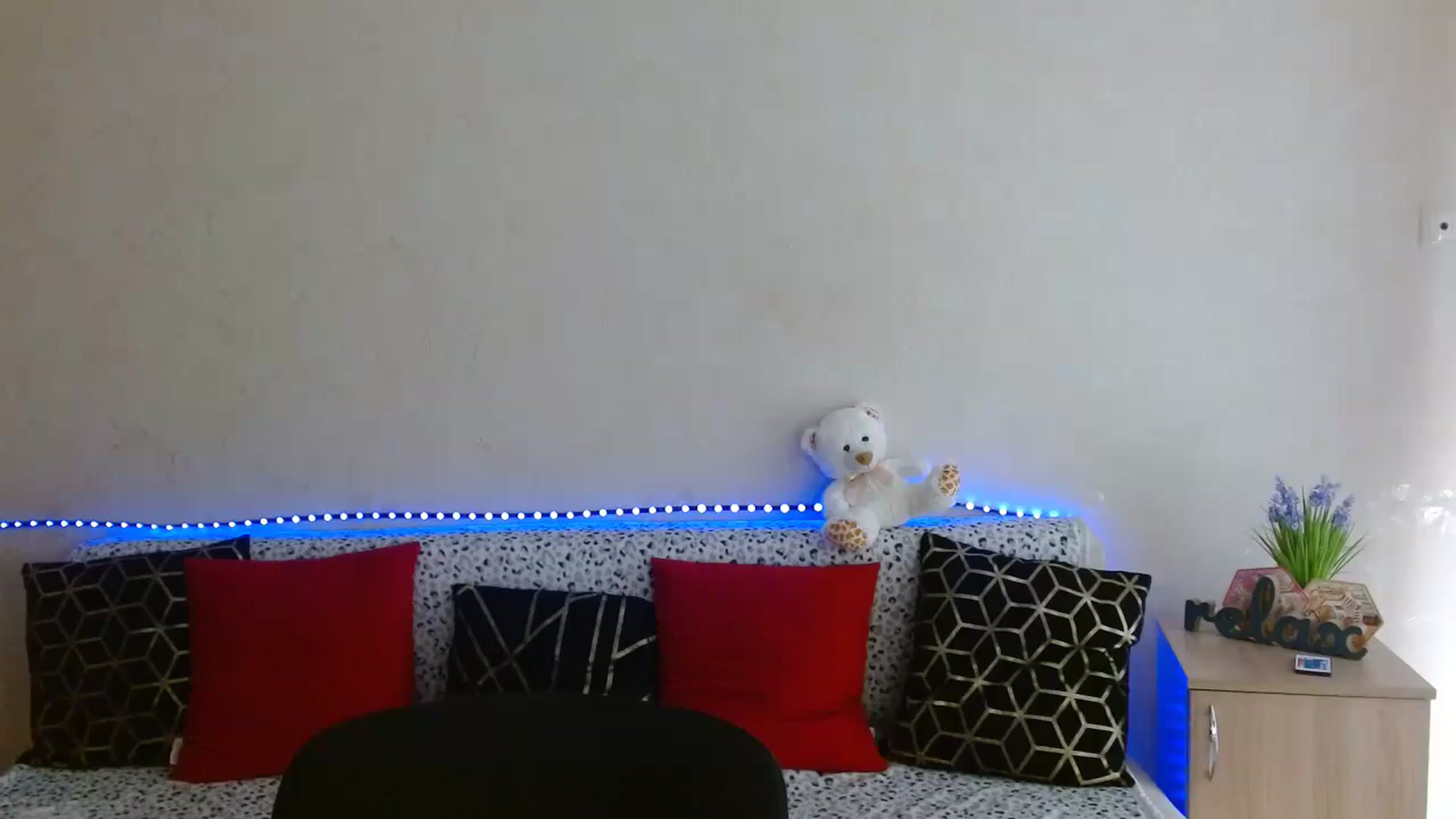 Gallery image thumbnail from Chaynea's myfreecams stream on, 04/13/2026, 10:42 image 7 of 20
