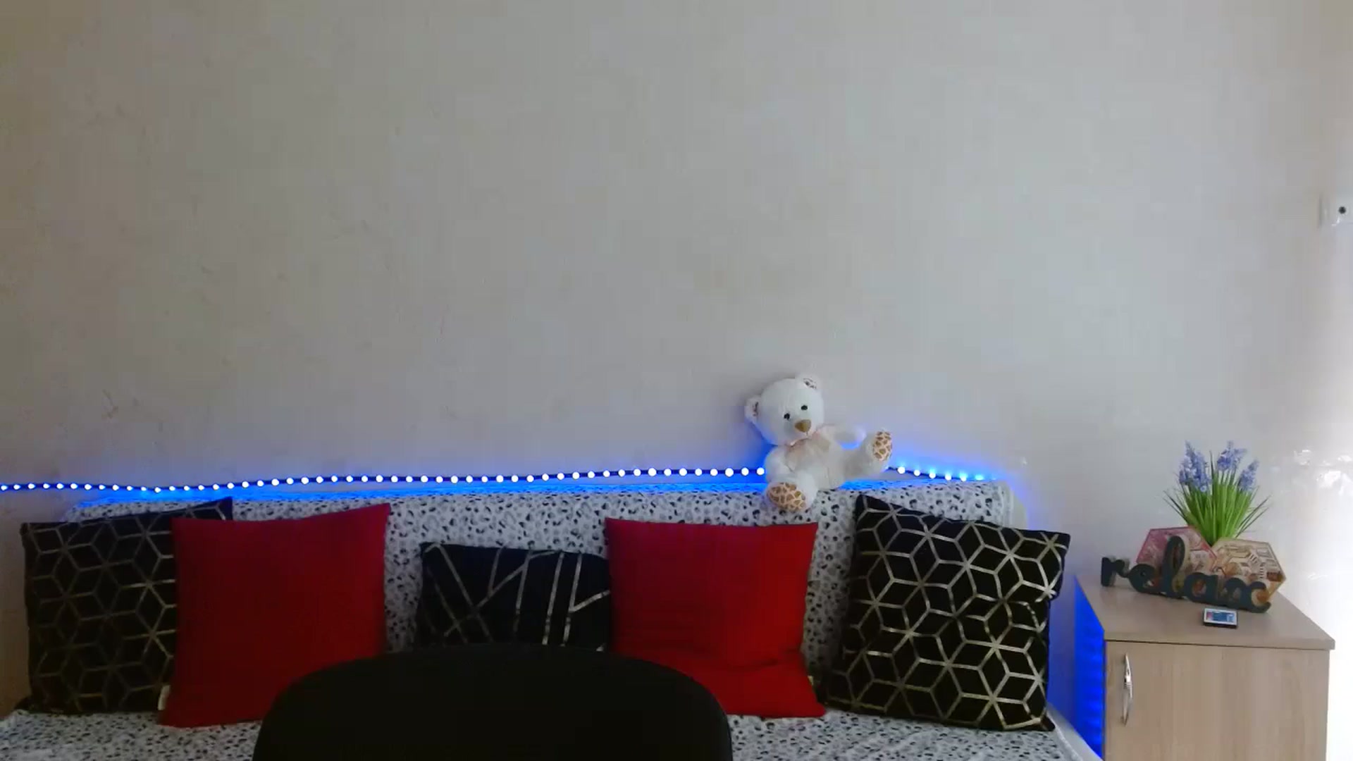 Gallery image thumbnail from Chaynea's myfreecams stream on, 04/13/2026, 10:42 image 8 of 20