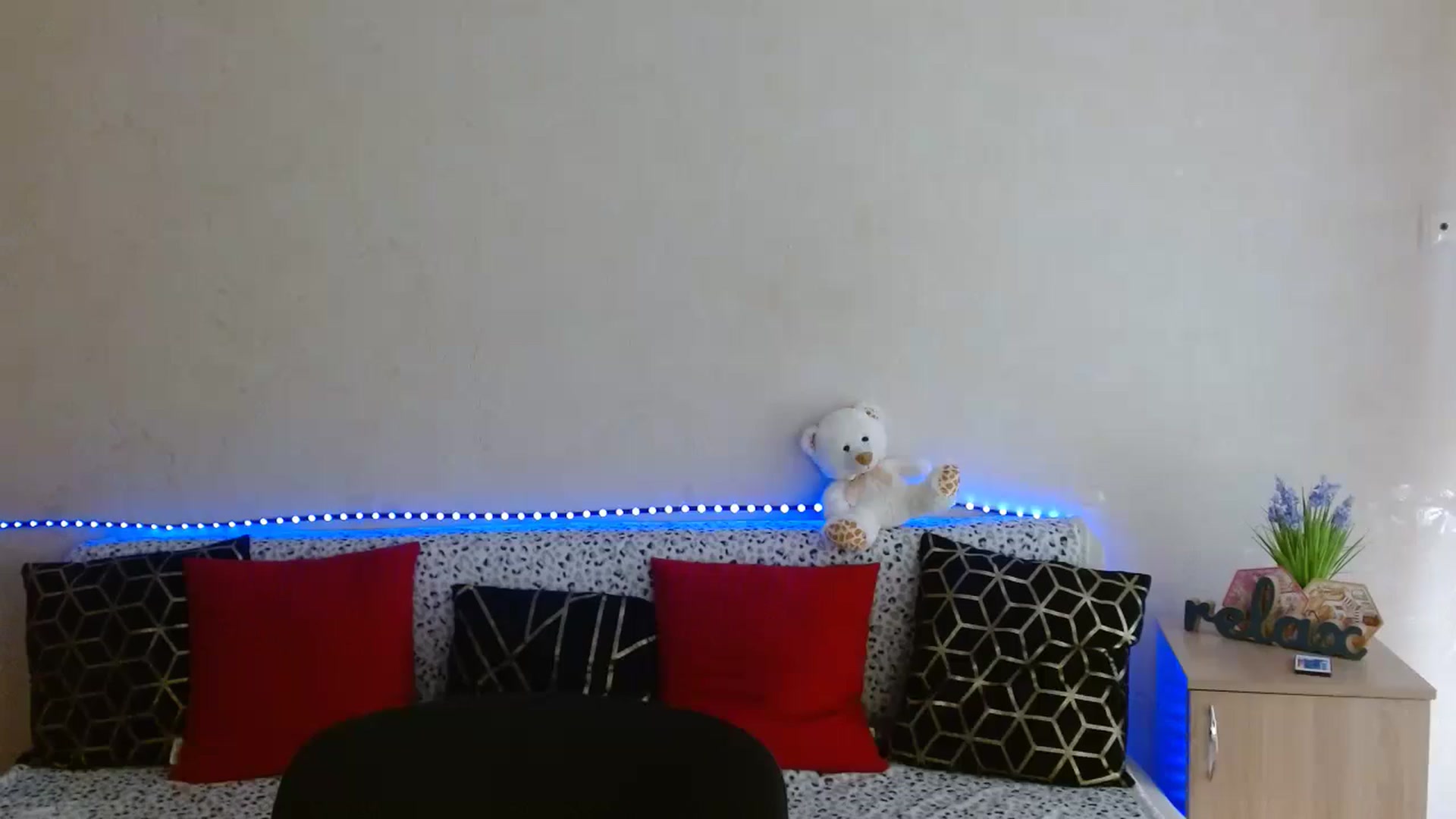 Gallery image thumbnail from Chaynea's myfreecams stream on, 04/13/2026, 10:42 image 5 of 20