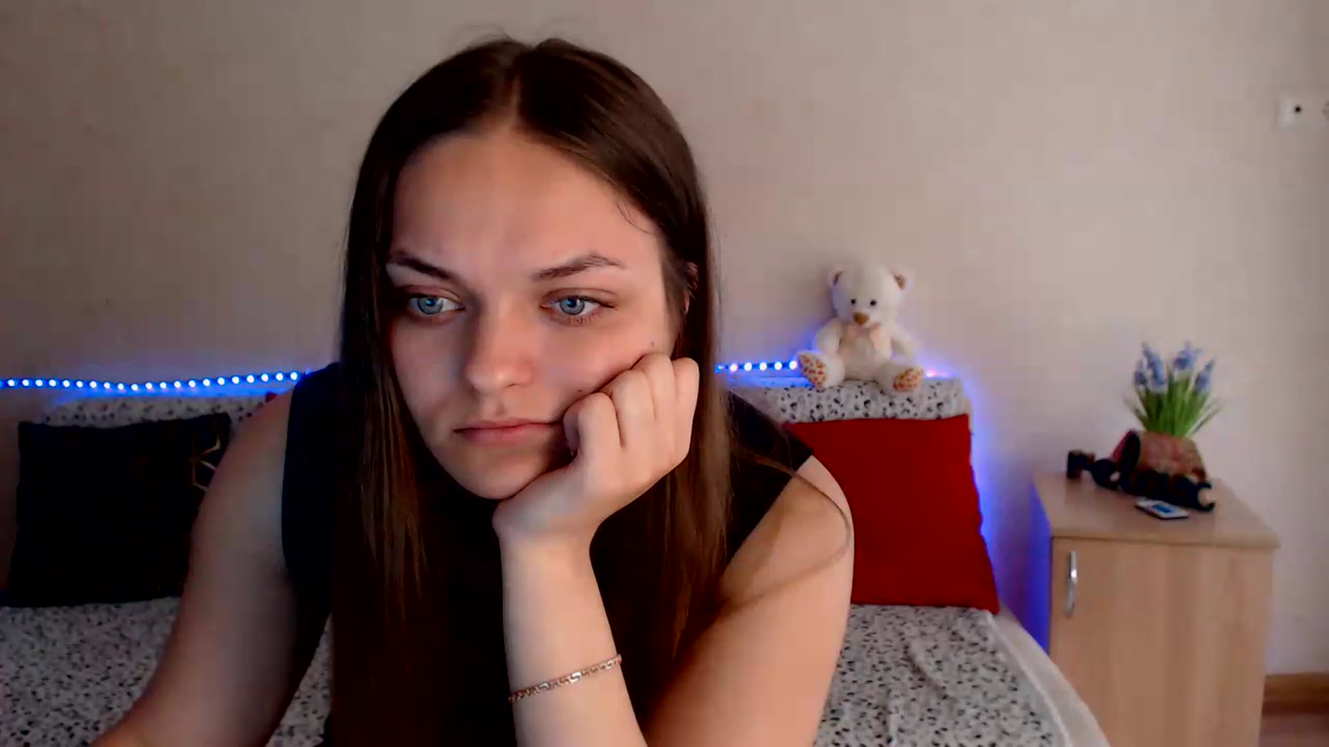 Gallery image thumbnail from Chaynea's myfreecams stream on, 06/06/2026, 10:34 image 15 of 20