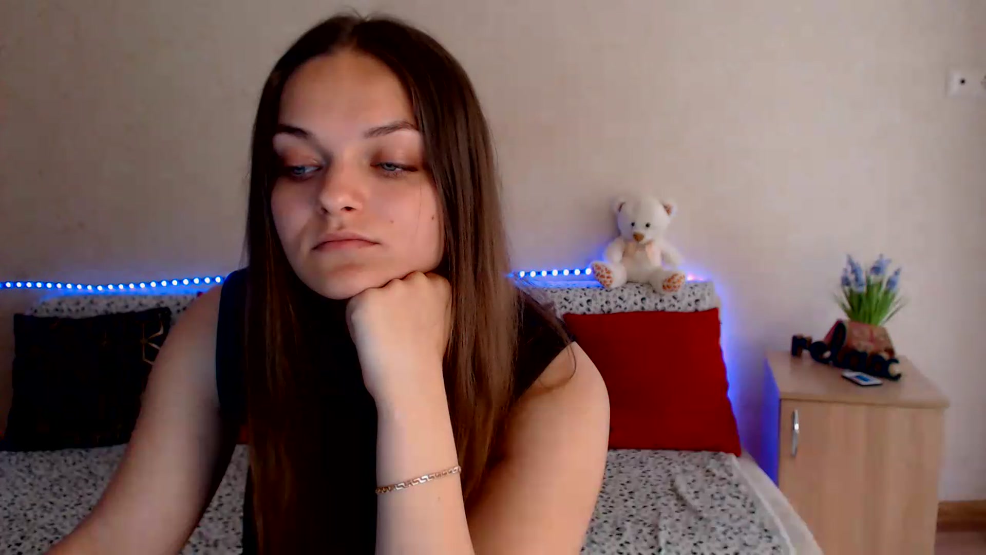 Gallery image thumbnail from Chaynea's myfreecams stream on, 06/06/2026, 10:34 image 8 of 20
