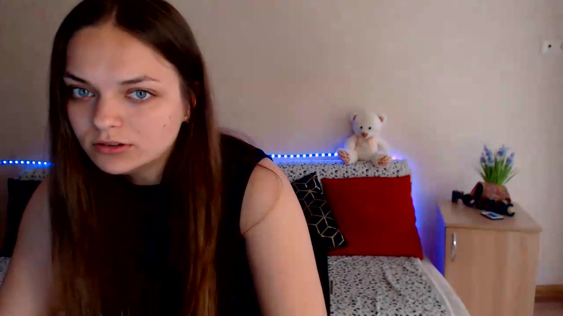 Gallery image thumbnail from Chaynea's myfreecams stream on, 06/06/2026, 10:34 image 16 of 20