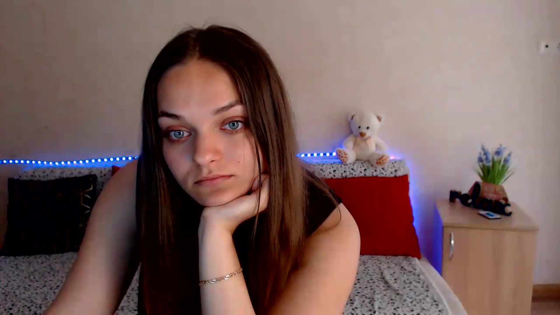 Gallery image thumbnail from Chaynea's myfreecams stream on, 06/06/2026, 10:34 image 10 of 20