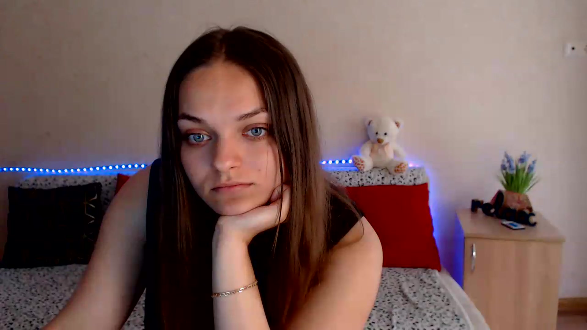 Gallery image thumbnail from Chaynea's myfreecams stream on, 06/06/2026, 10:34 image 11 of 20
