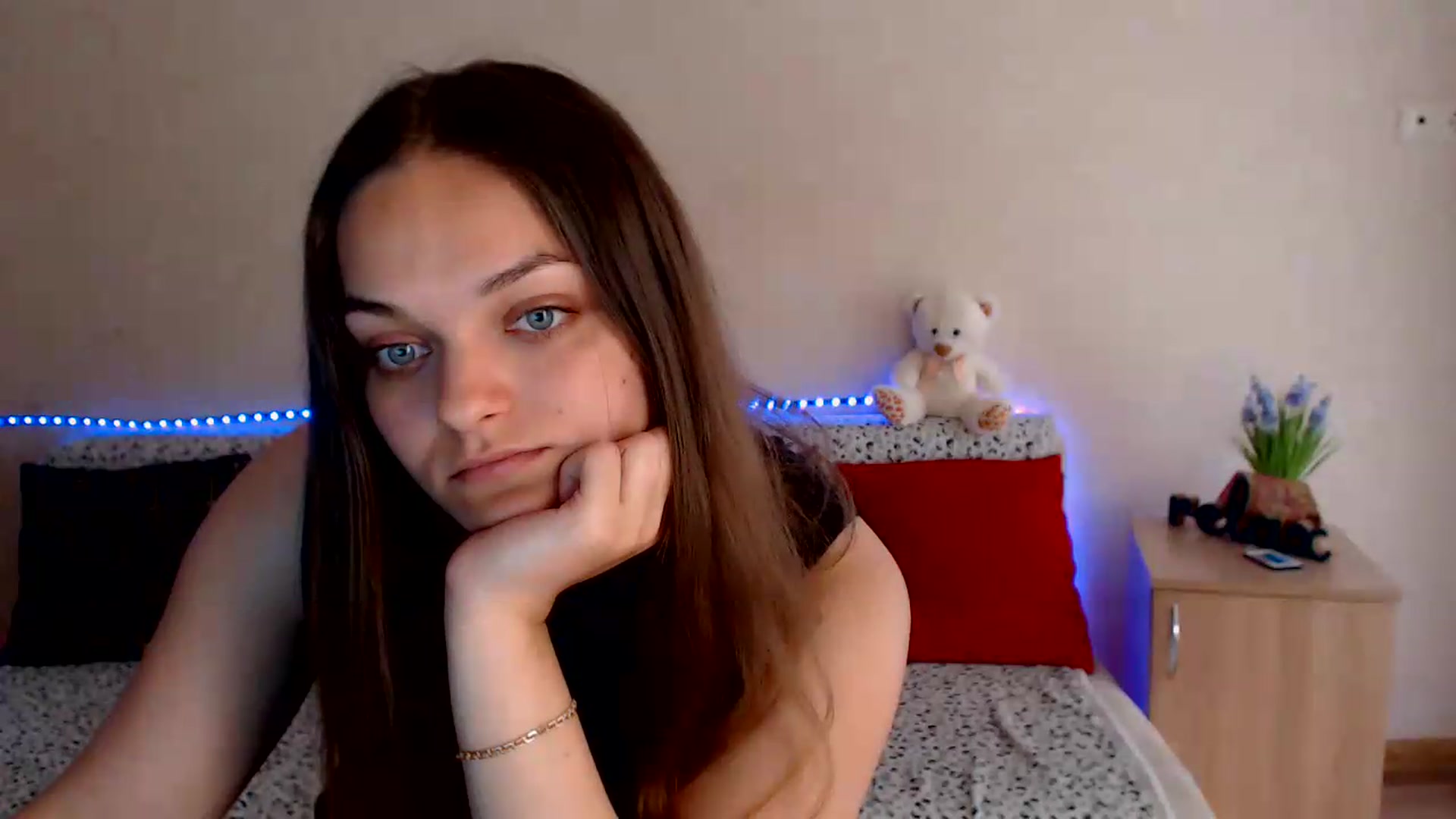 Gallery image thumbnail from Chaynea's myfreecams stream on, 06/06/2026, 10:34 image 2 of 20