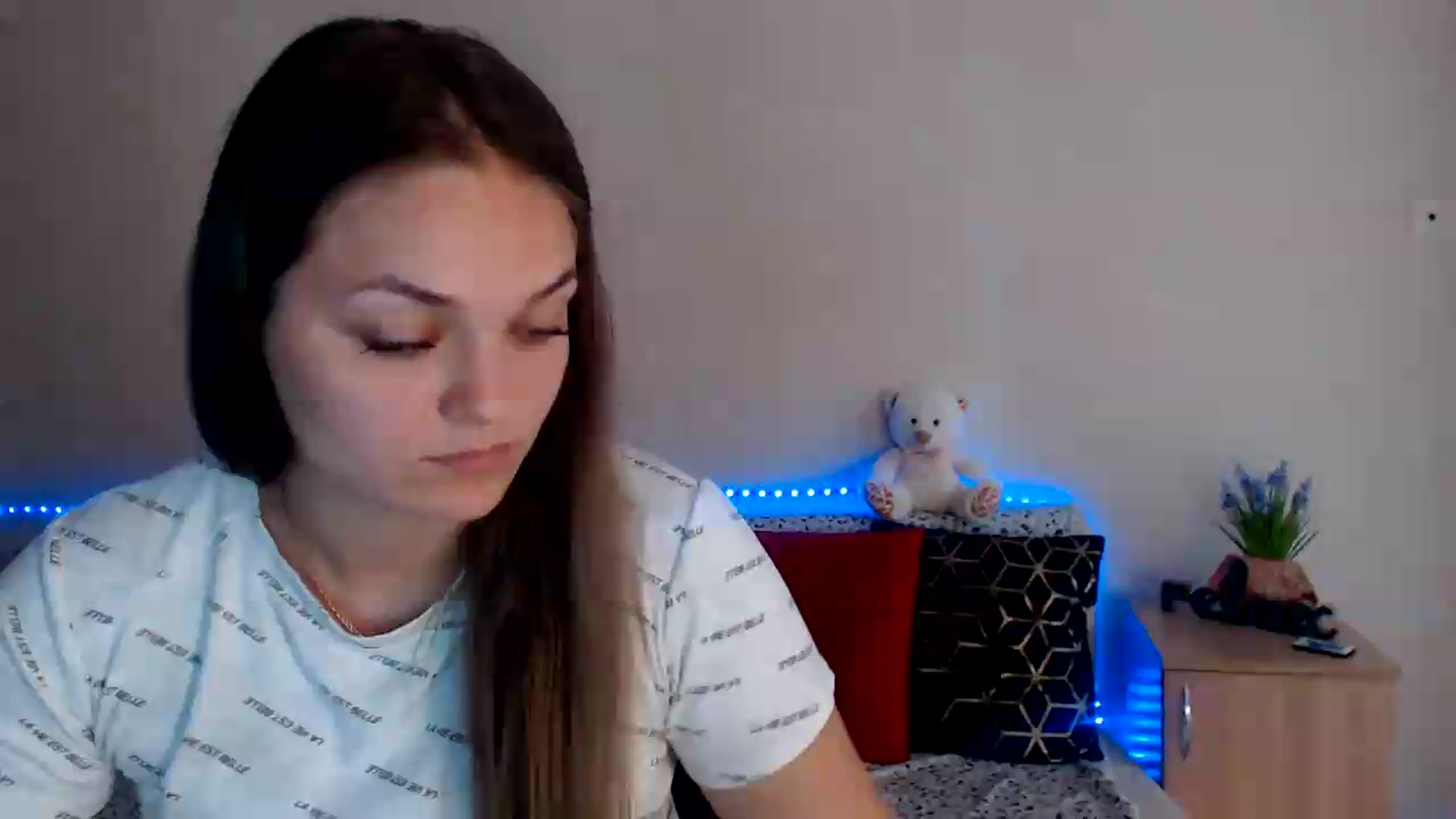 Gallery image thumbnail from Chaynea's myfreecams stream on, 07/26/2026, 06:30 image 1 of 20