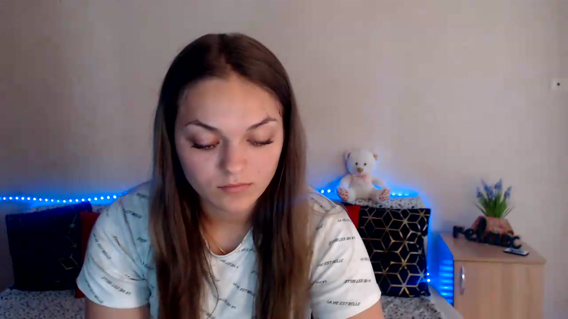 Gallery image thumbnail from Chaynea's myfreecams stream on, 07/26/2026, 06:30 image 7 of 20