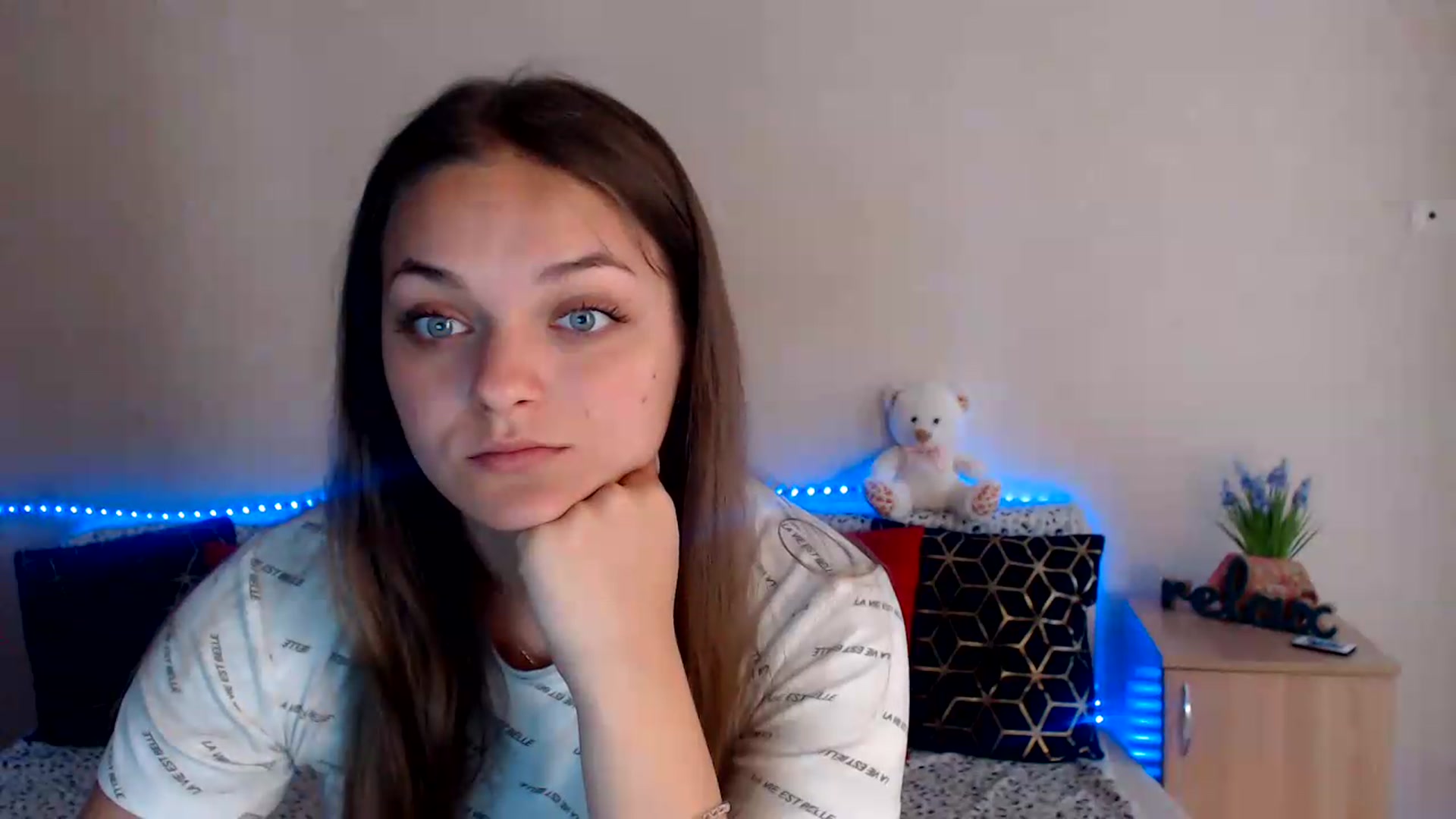 Gallery image thumbnail from Chaynea's myfreecams stream on, 07/26/2026, 06:30 image 2 of 20